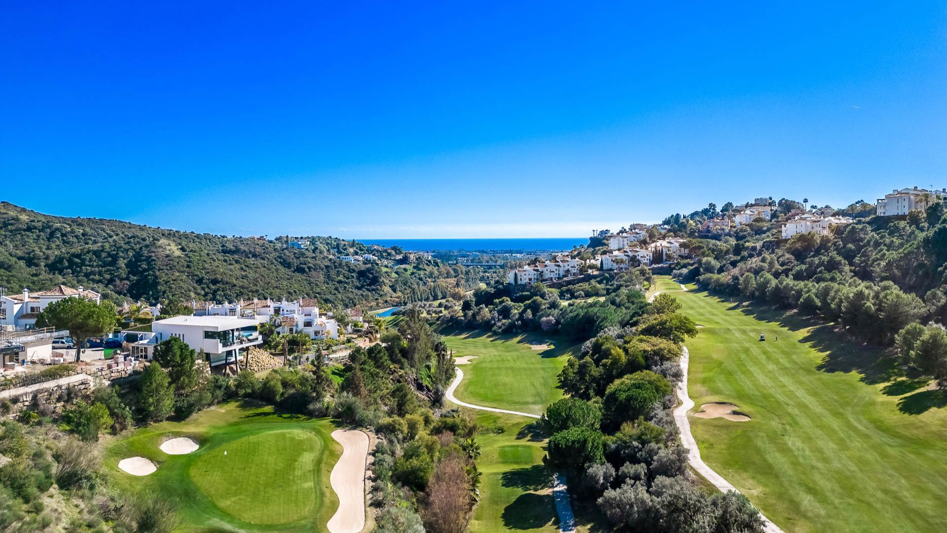 Vue sur la mer et le golf depuis une villa à La Quinta, Benahavís