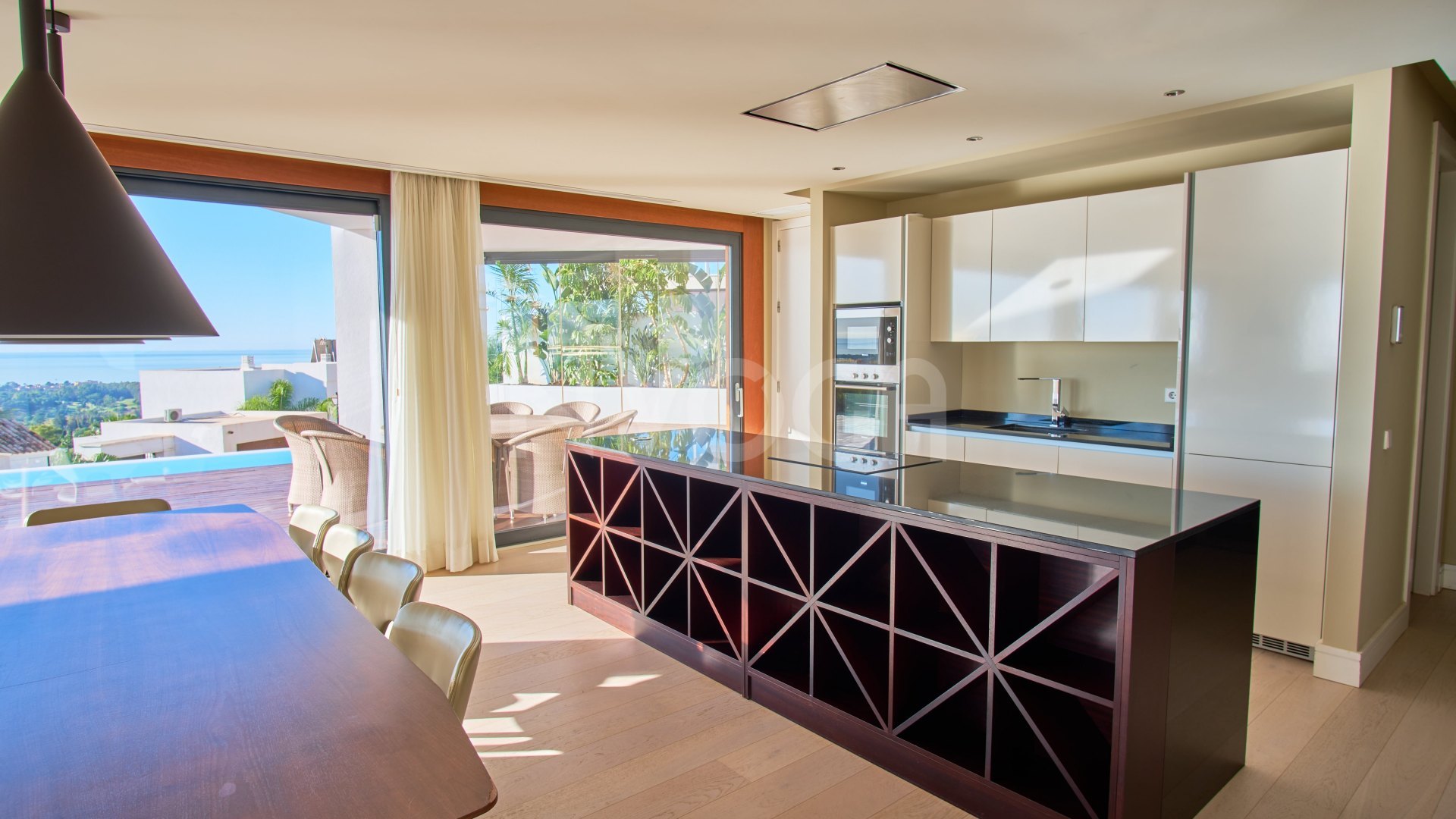 Villa with views in the Mirador del Paraíso, Benahavís