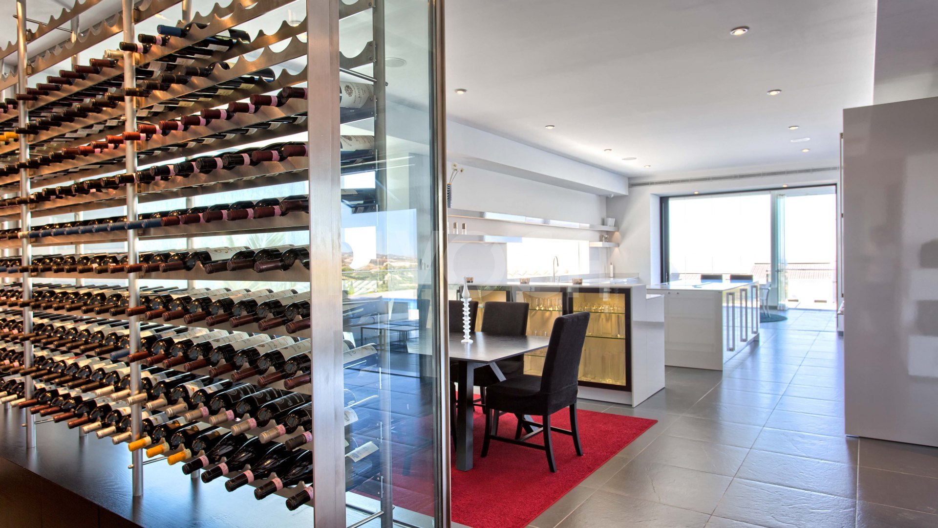 Beautiful contemporary villa located in the heart of Benahavís
