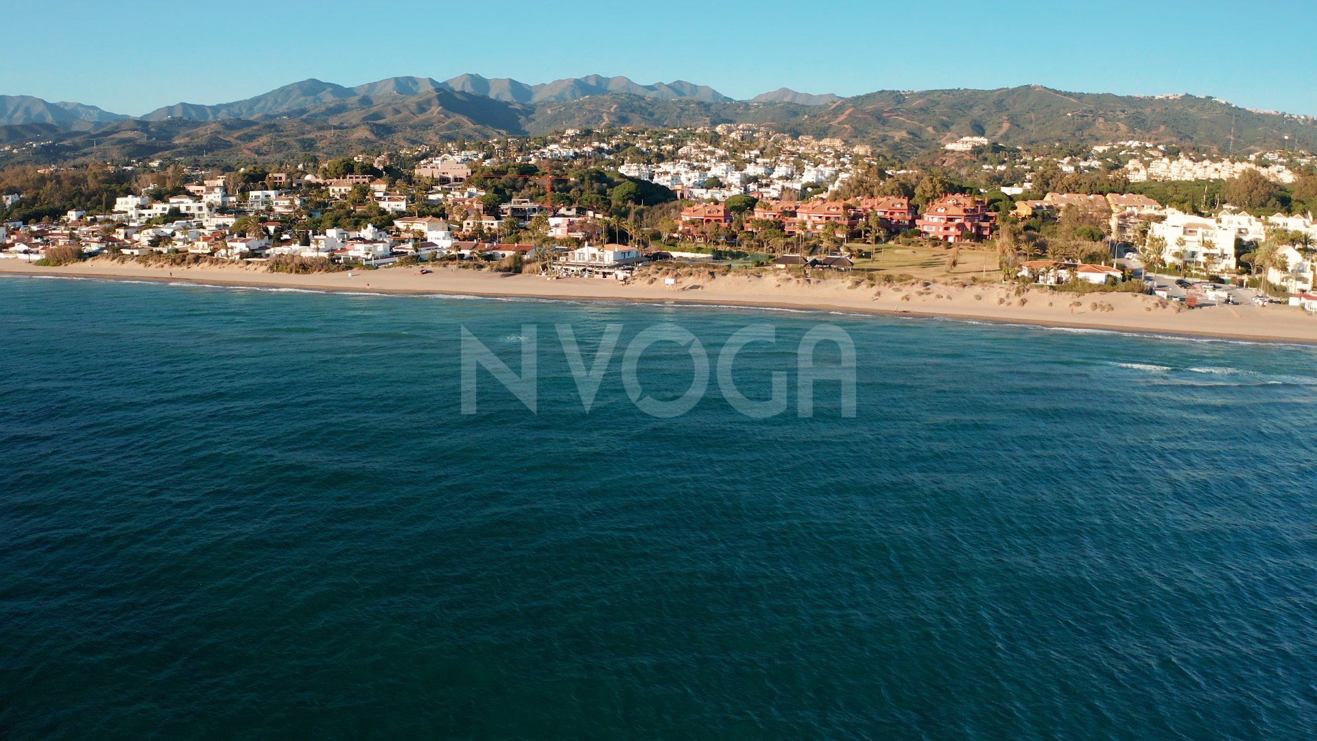 OBRA COMENZADA!!! Adosada de nueva construcción de 3 dormitorios en Marbella lado playa