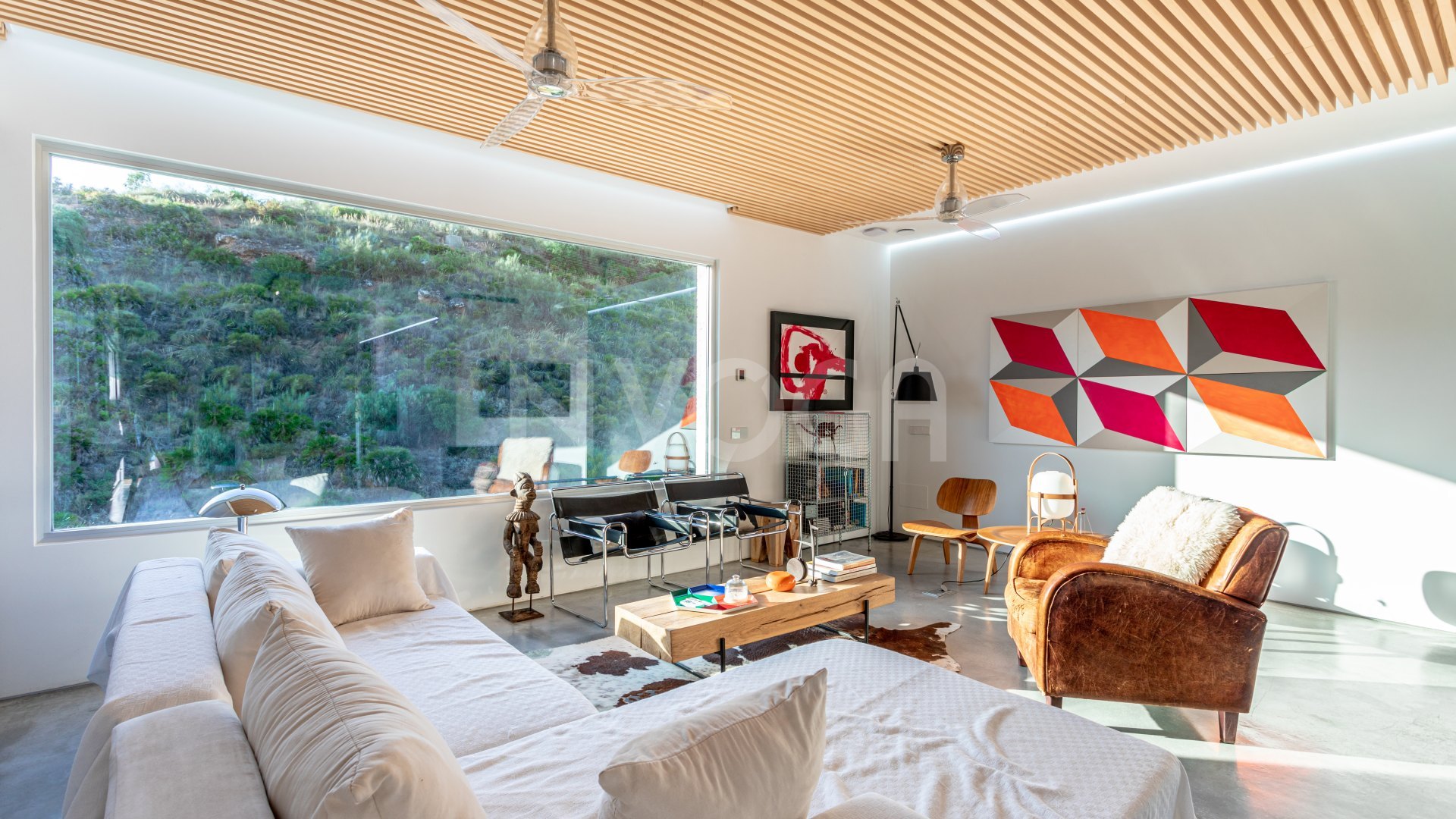 Luxury contemporary villa with minimalist design in the Valtocado Urbanization, Mijas