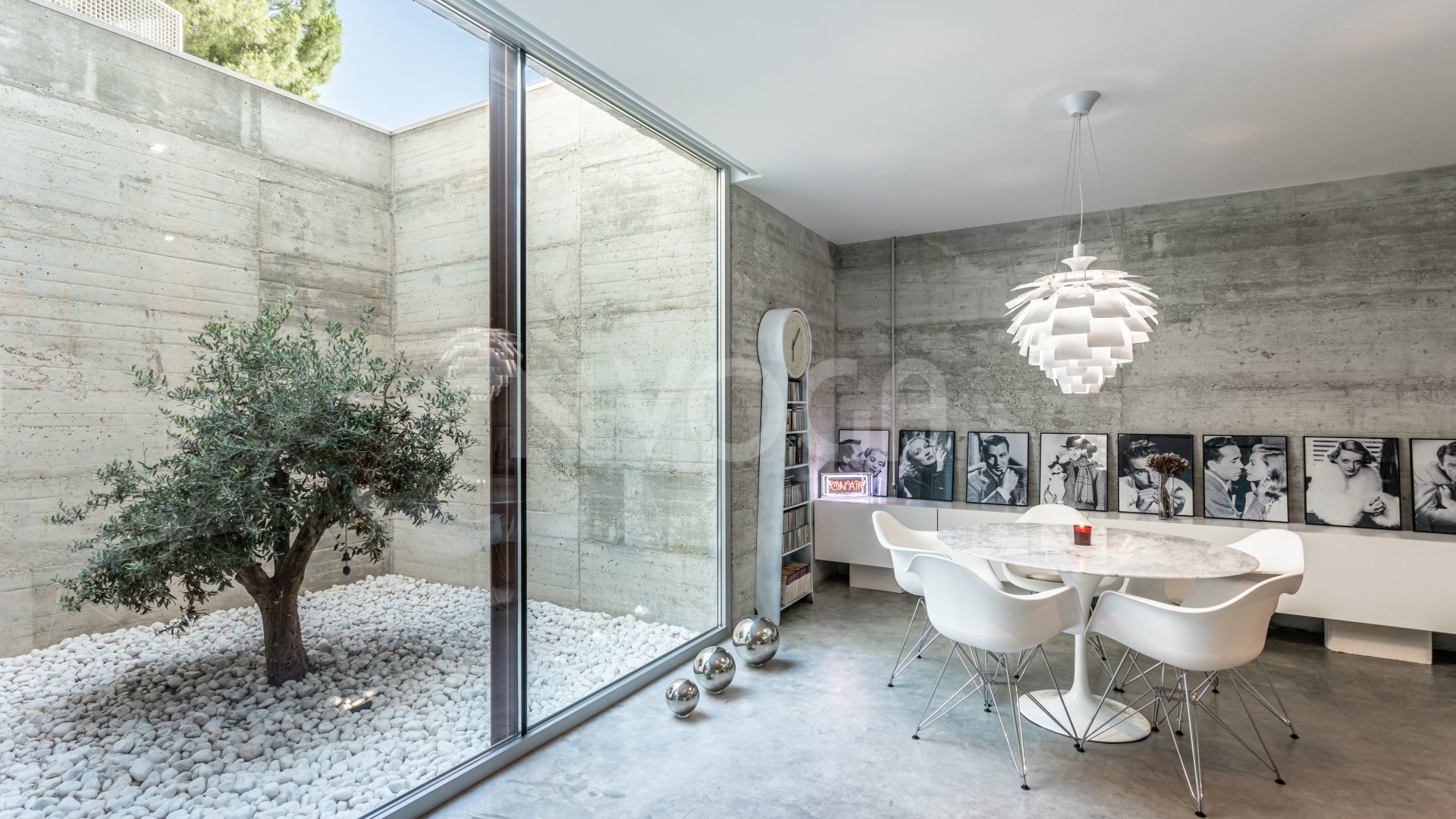 Luxury contemporary villa with minimalist design in the Valtocado Urbanization, Mijas