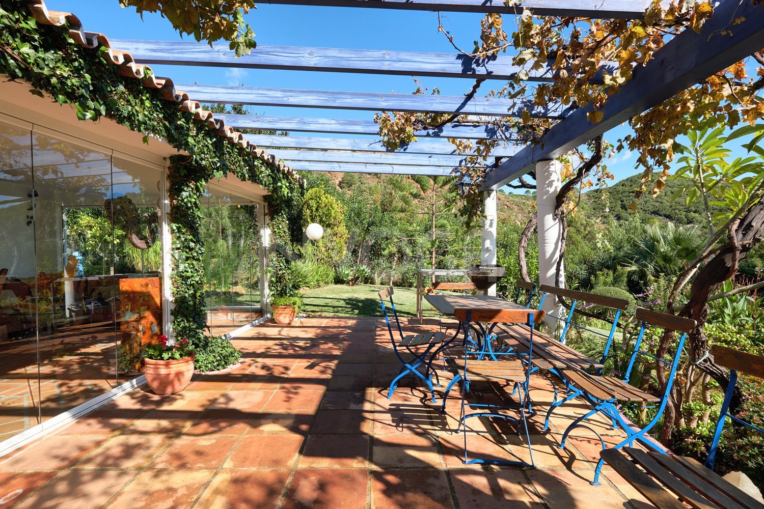 Villa with charm located in Sierra Bermeja, Estepona
