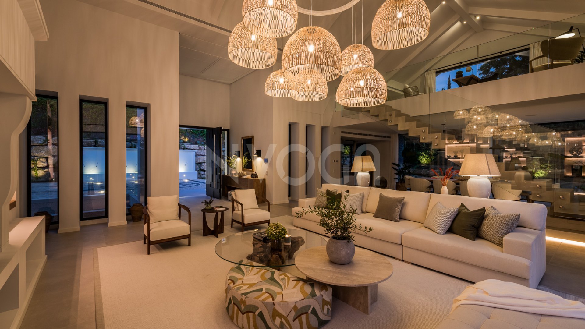 Preciosa villa de nueva construcción ubicada en El Paraíso, Estepona