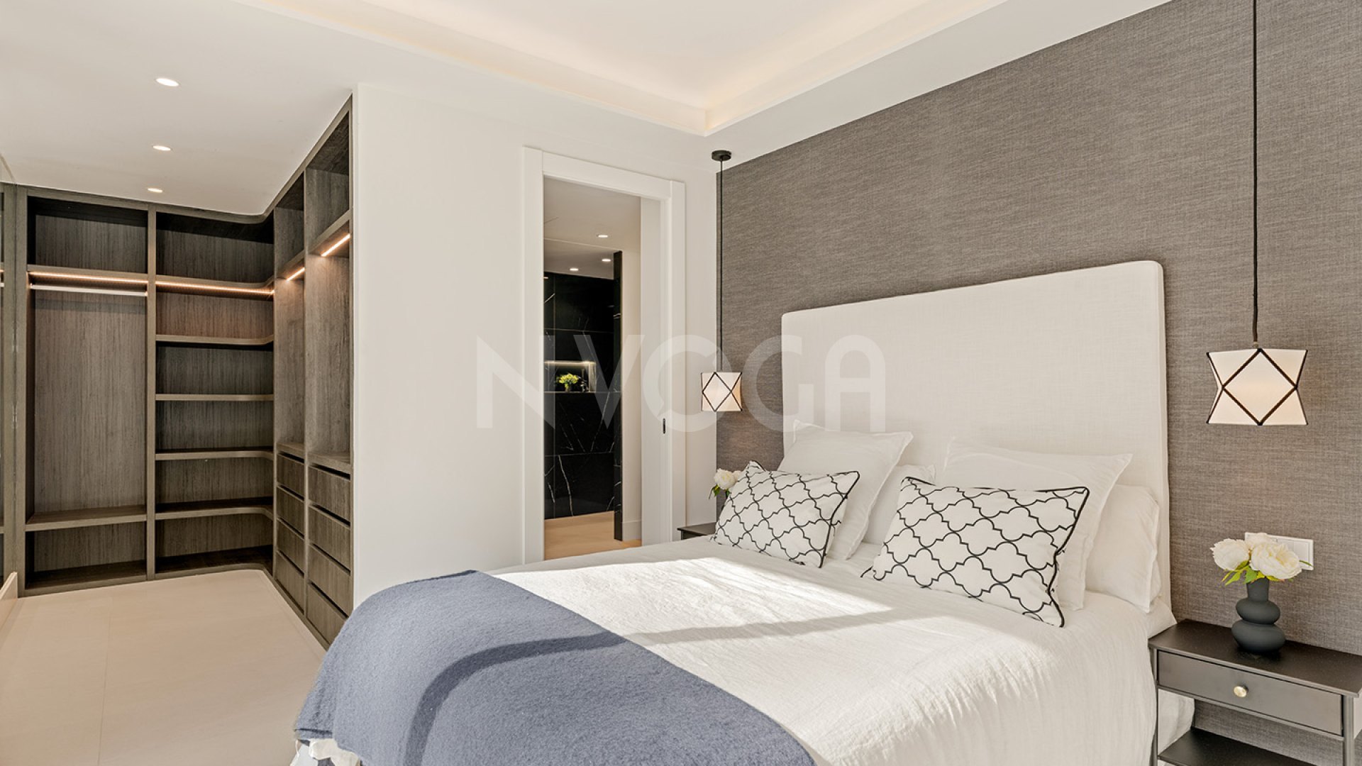 Fantastic villa with mountain views in Las Brisas, Nueva Andalucía