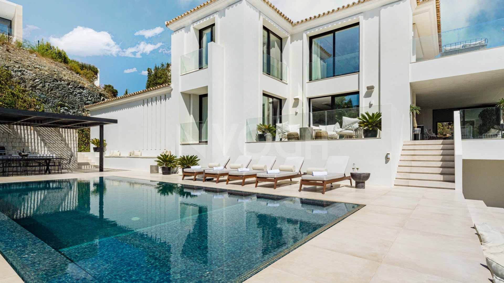 Impressive villa in a luxury residence in El Madroñal, Benahavís