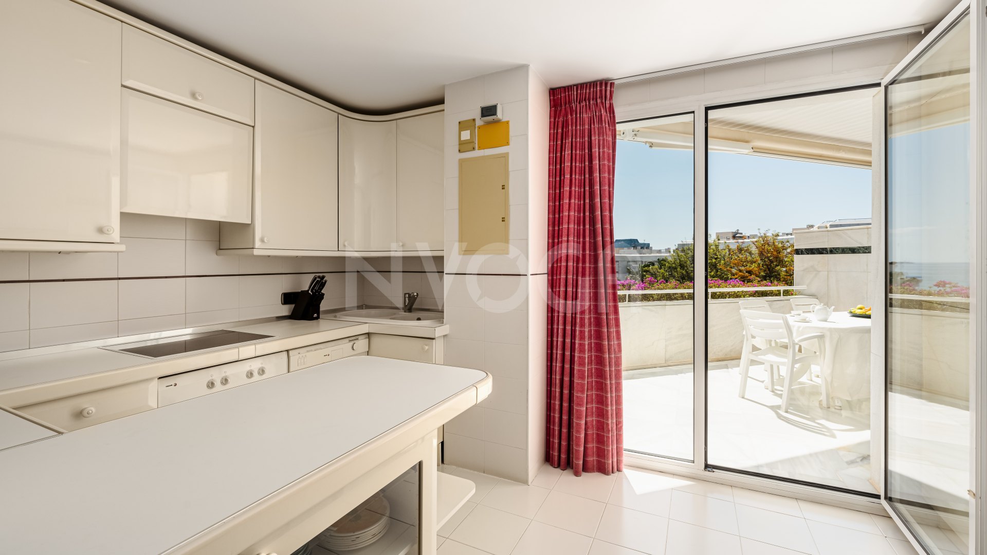 Precioso apartamento en primera linea de playa de Marbella Centro
