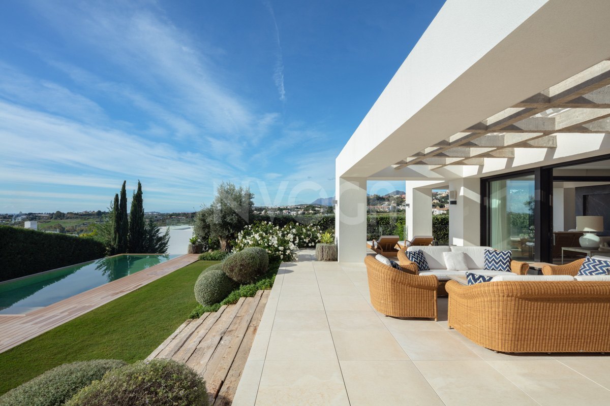 Increíble villa muy bien situada en Haza del Conde, Nueva Andalucía