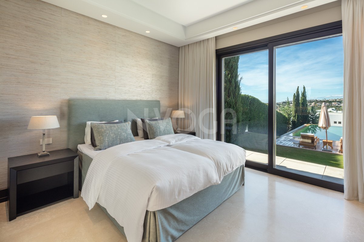 Increíble villa muy bien situada en Haza del Conde, Nueva Andalucía
