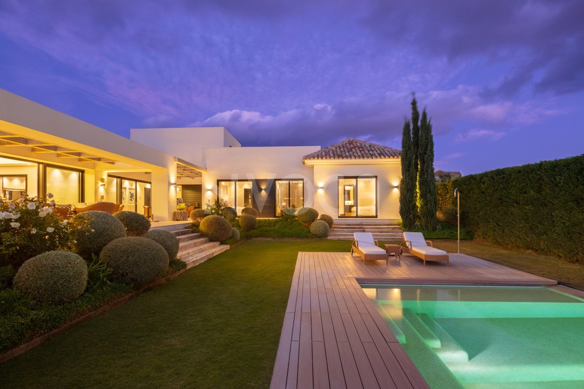 Increíble villa muy bien situada en Haza del Conde, Nueva Andalucía
