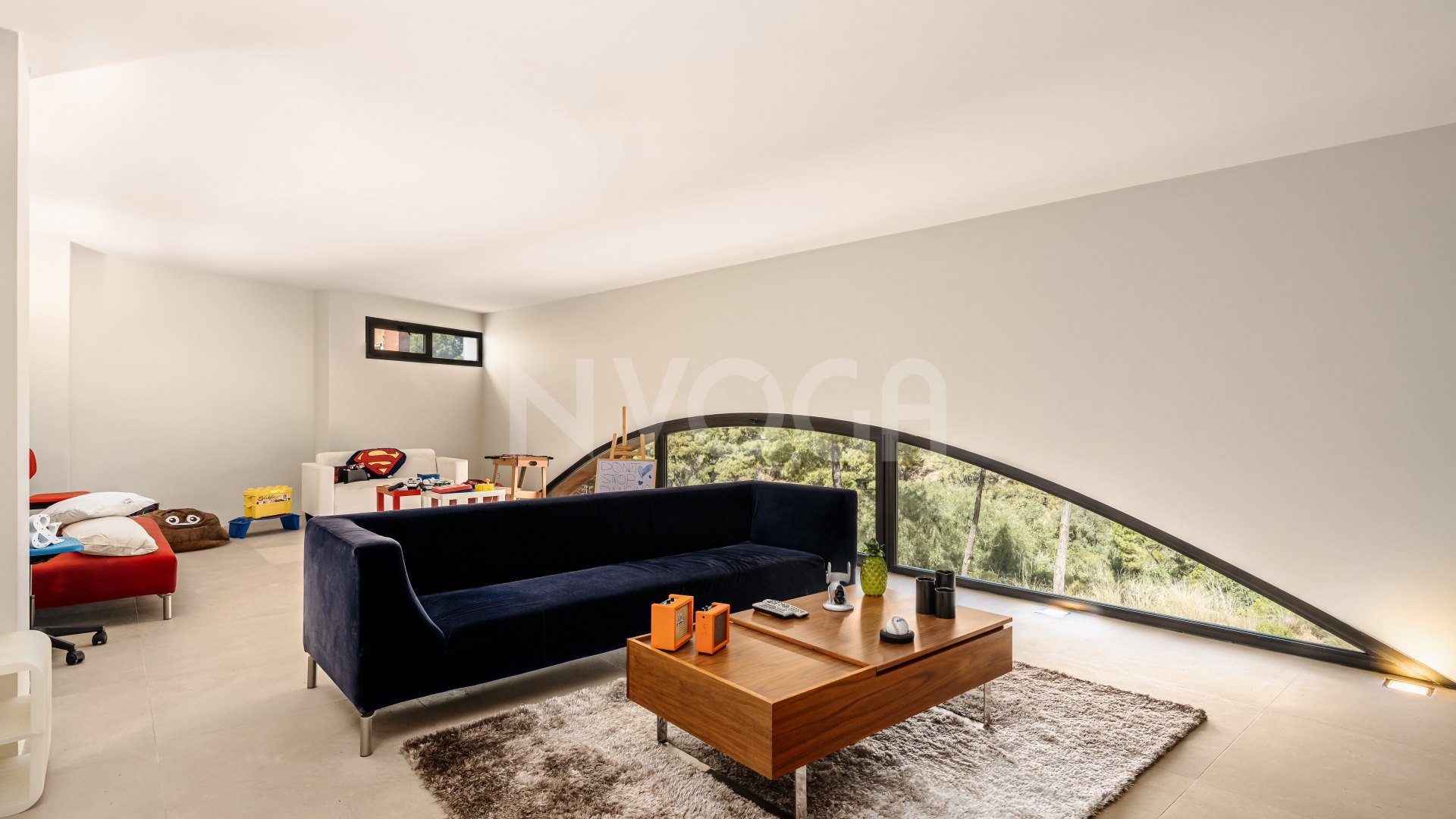 Spectacular luxury villa with 8 bedrooms in Benahavís