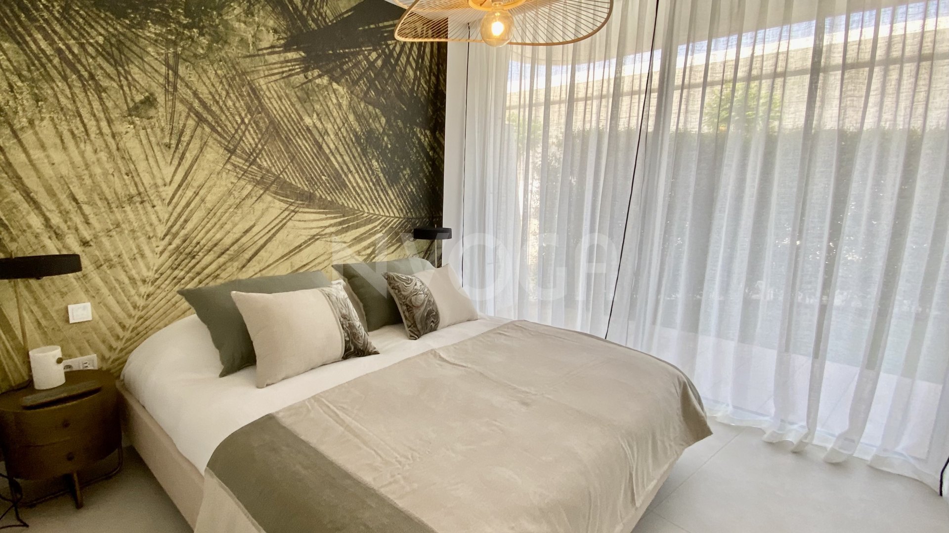 Front line beach apartment in Estepona