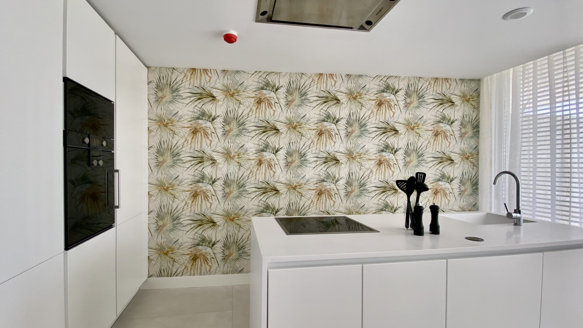 Front line beach apartment in Estepona