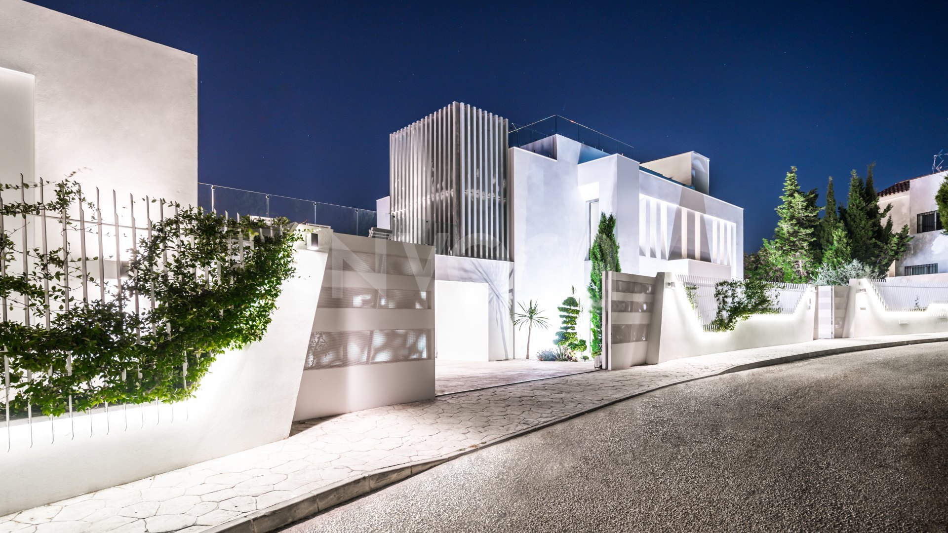 Elegant Luxury Villa in Nueva Andalucia, Marbella