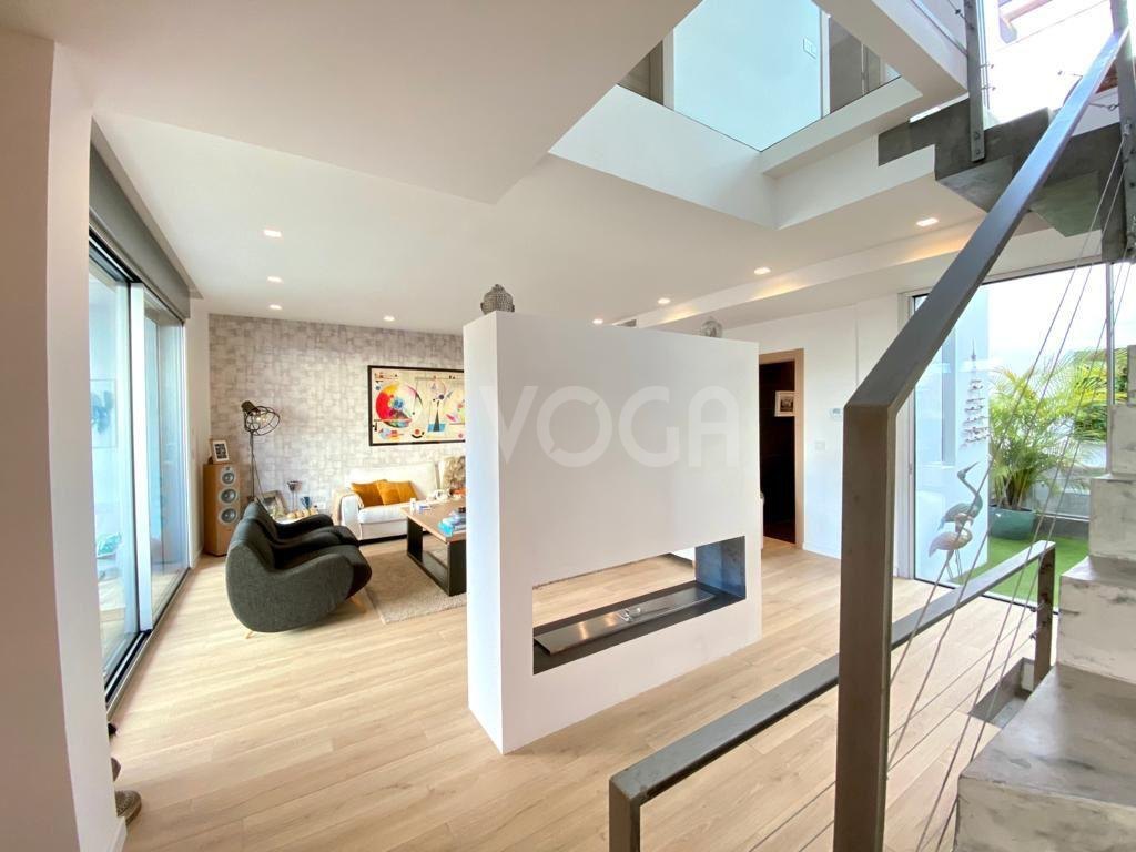 Magnífica vivienda familiar en primera línea de playa en Bahía de Marbella