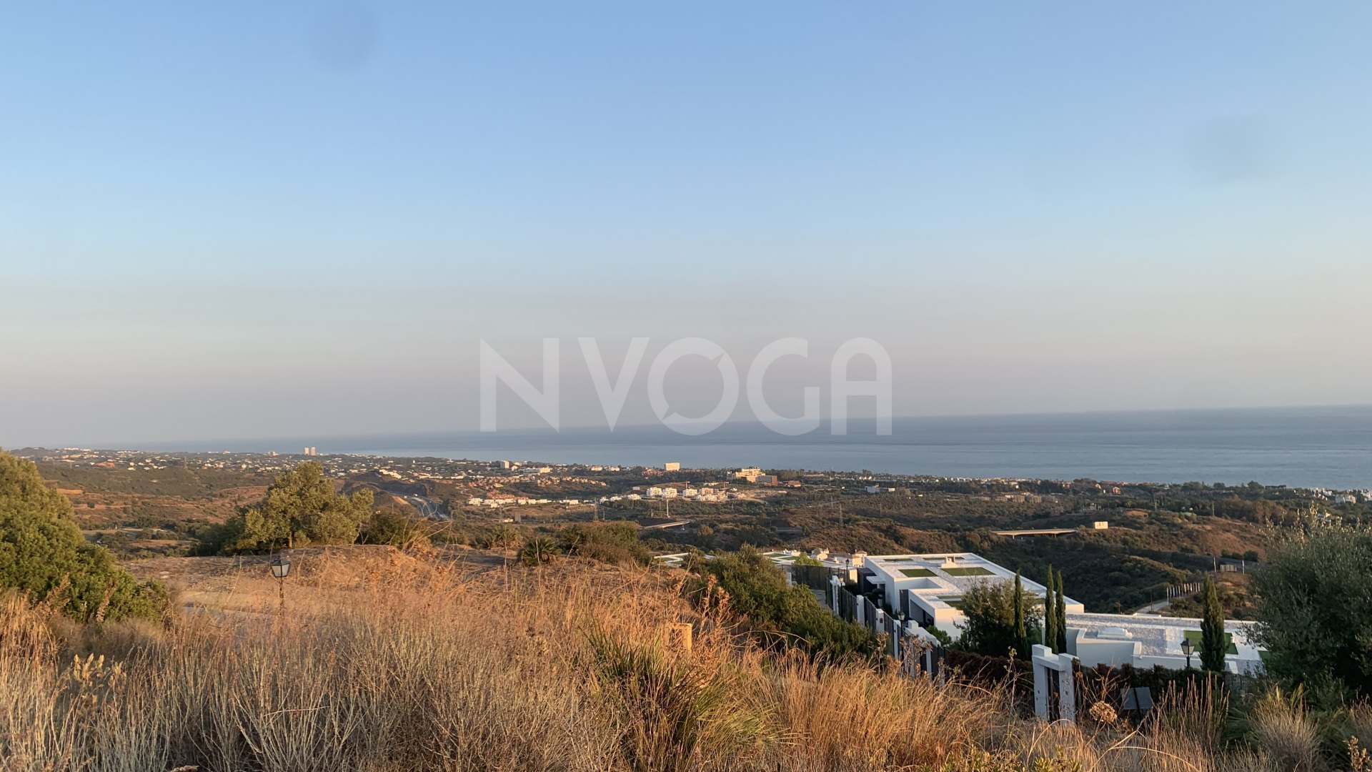 Paraíso tropical con vistas panorámicas al mar en Los Altos de los Monteros