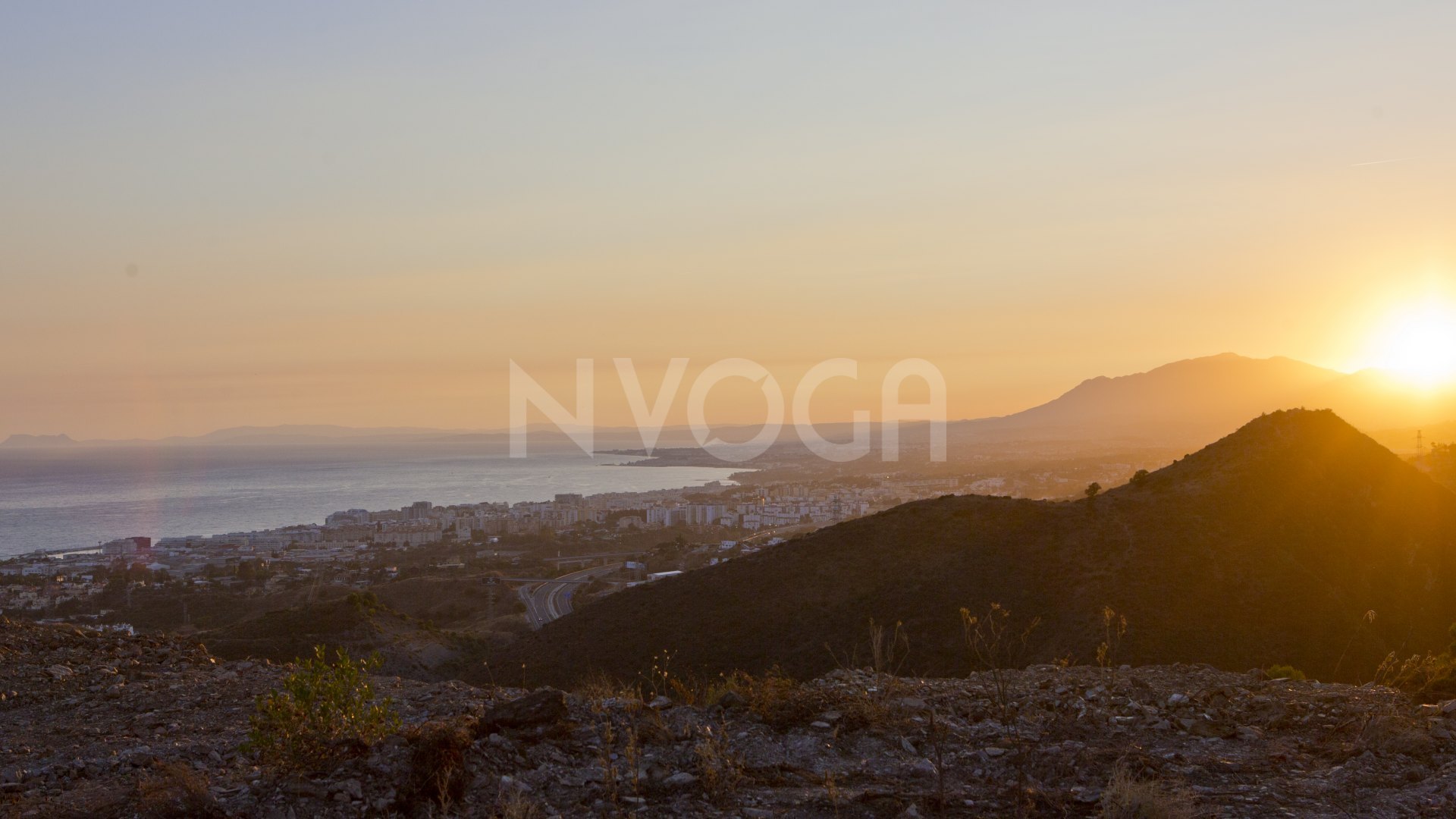 Paraíso tropical con vistas panorámicas al mar en Los Altos de los Monteros
