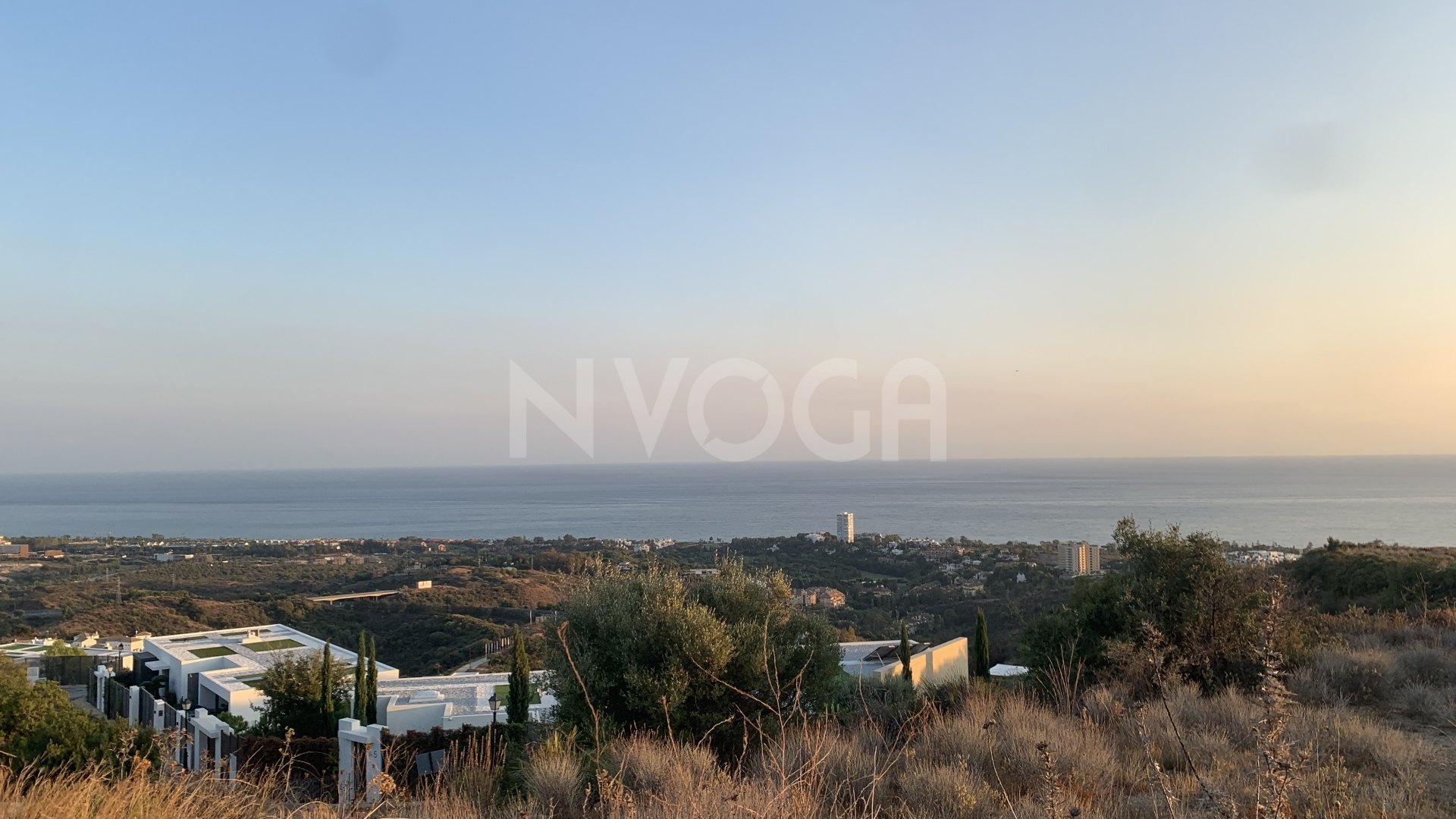 Paraíso tropical con vistas panorámicas al mar en Los Altos de los Monteros