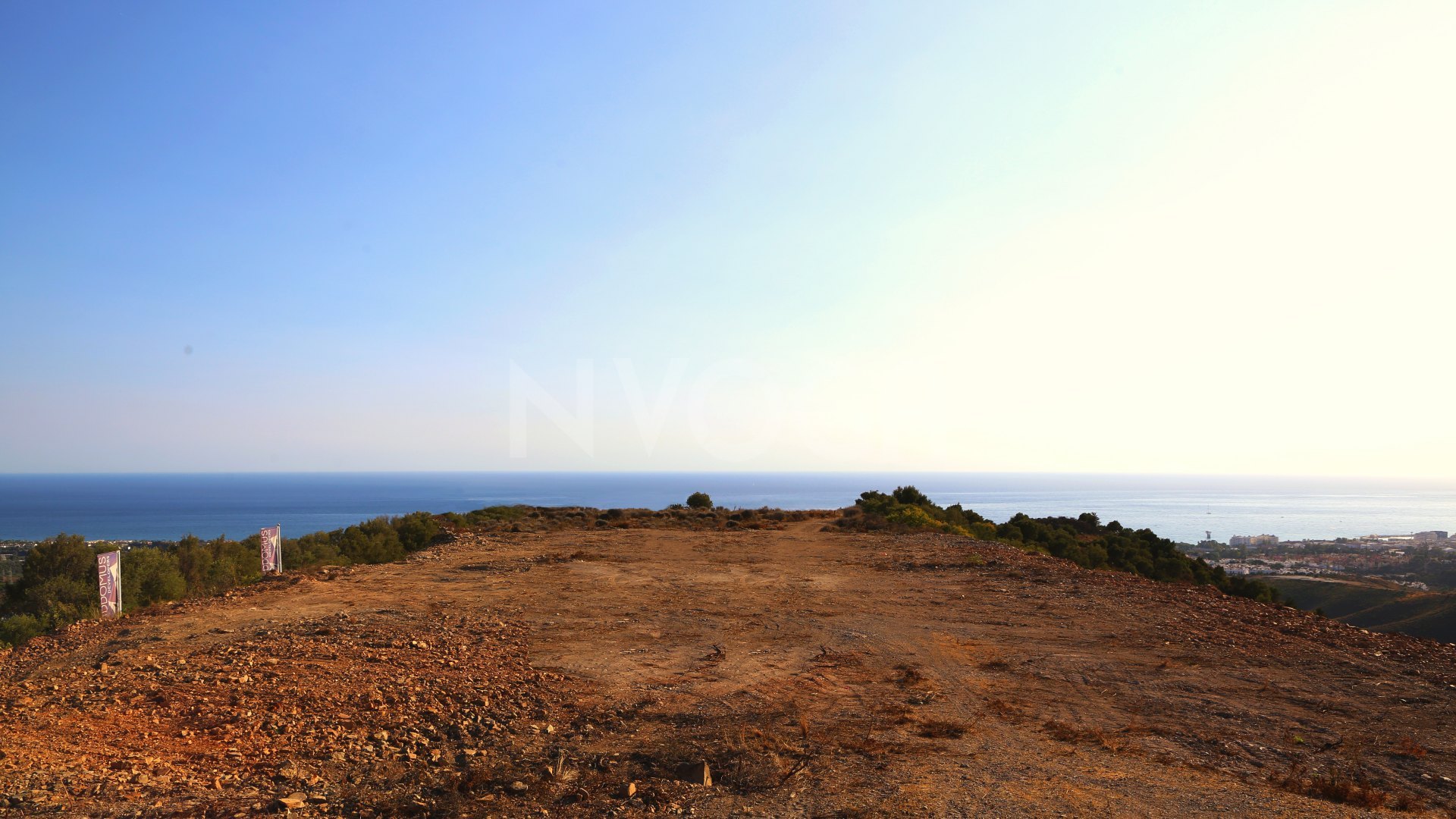 Paraíso tropical con vistas panorámicas al mar en Los Altos de los Monteros