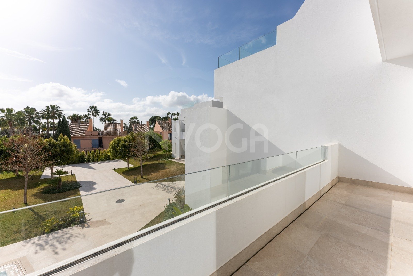 Magnífica casa adosada a estrenar en Nueva Andalucía, Marbella