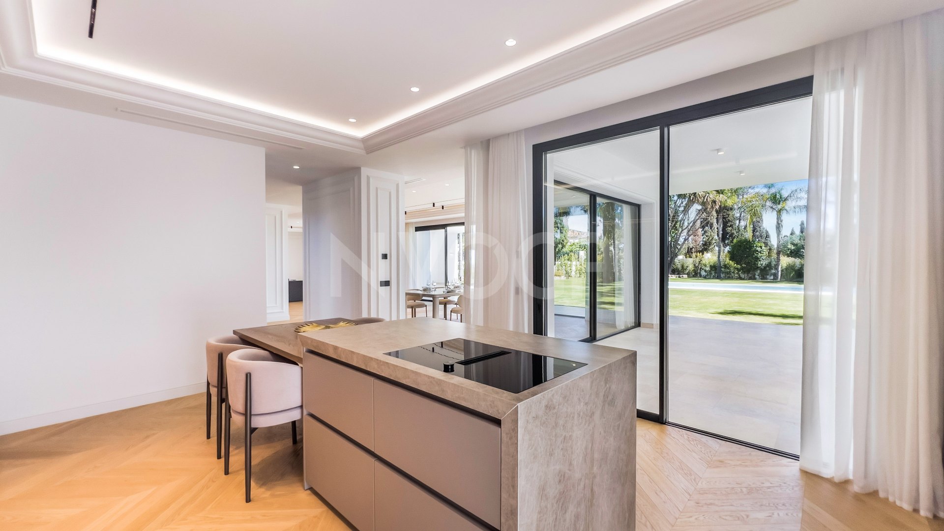 Luxury Villa with sea views in Lomas de Marbella Club