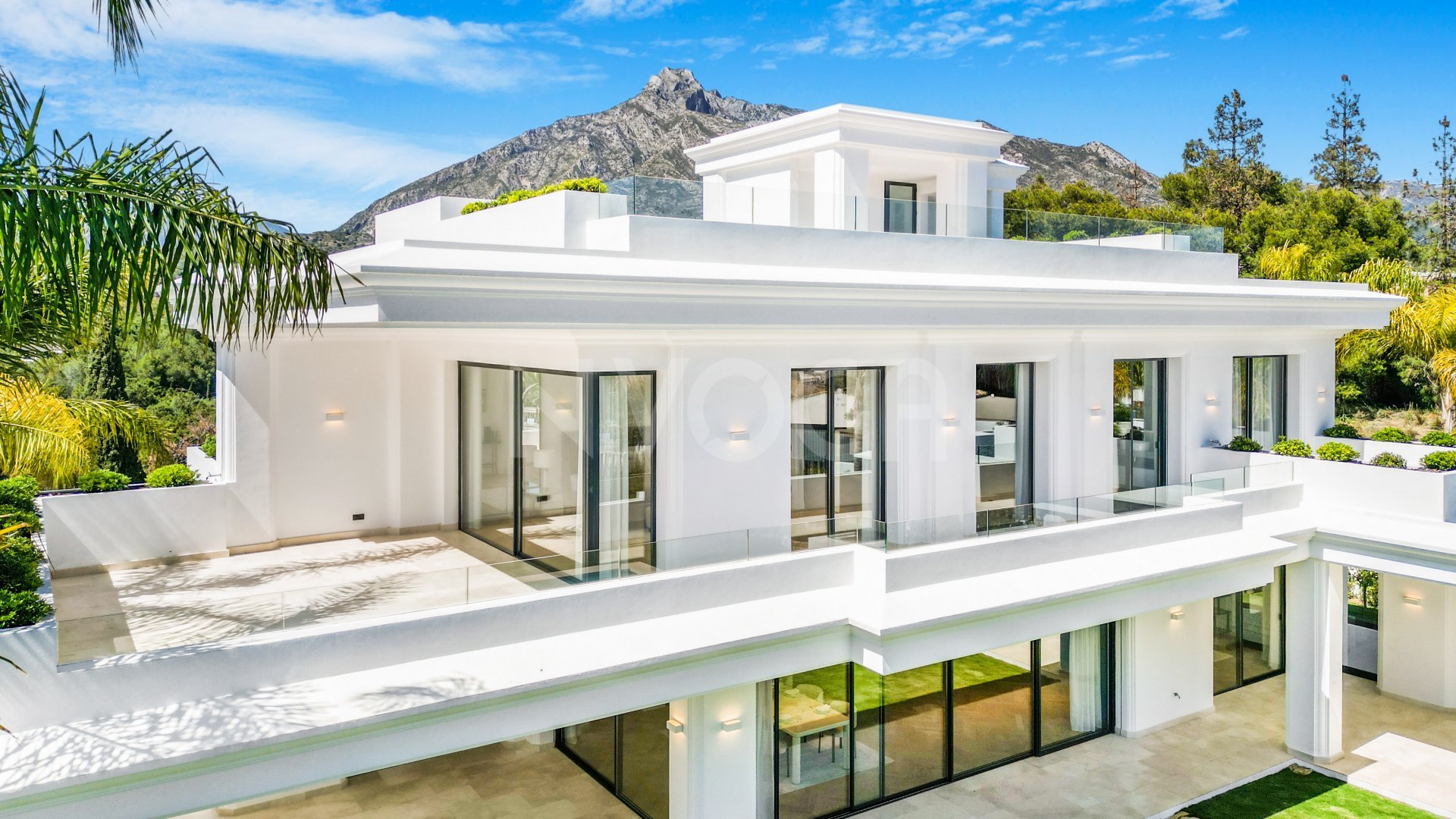 Luxury Villa with sea views in Lomas de Marbella Club