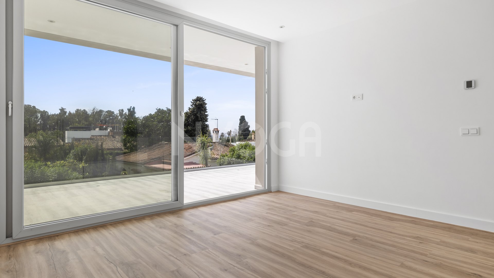Villa exclusiva de nueva construcción en San Pedro de Alcántara, con diseño contemporáneo y acabados de alta calidad