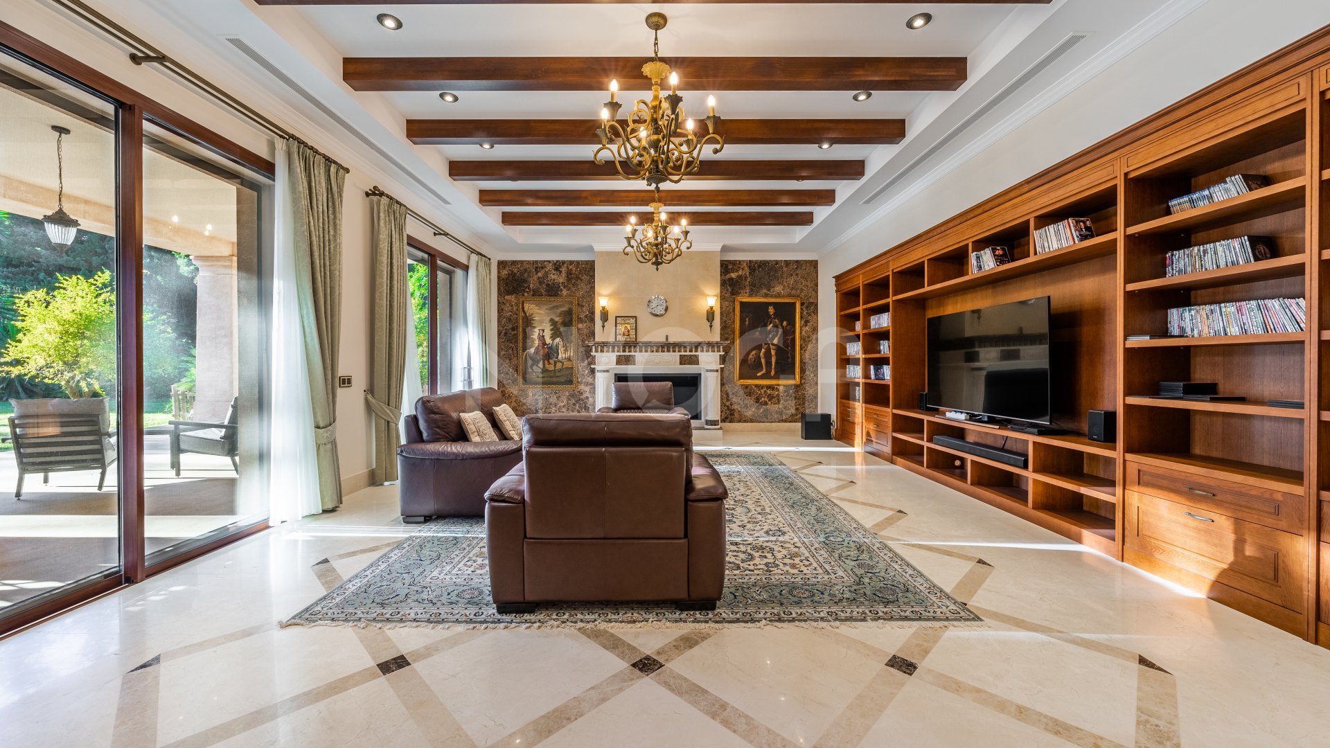 Preciosa villa de lujo con vistas panorámicas en Guadalmina Baja, San Pedro