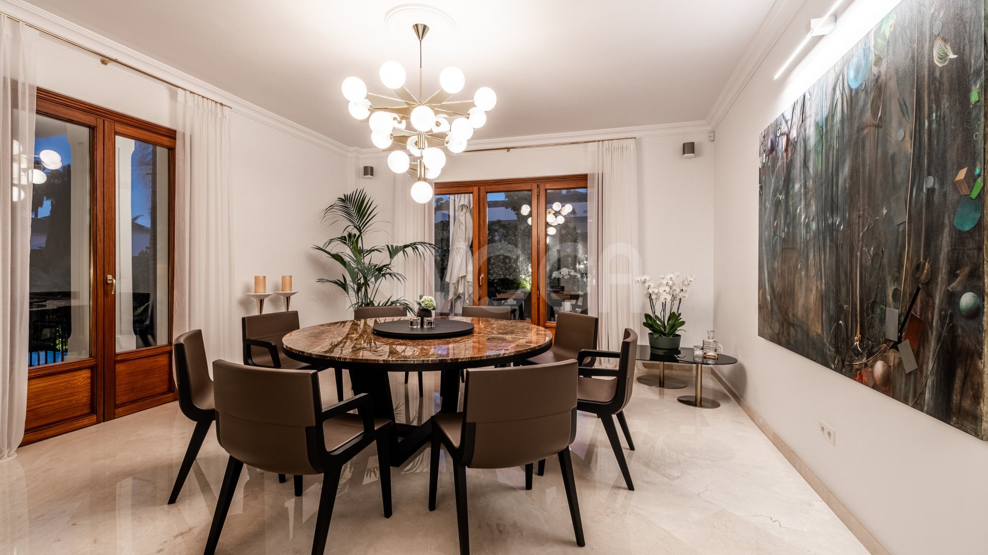 Luxurious villa in private urbanisation in Sierra Blanca, Marbella Golden Mile
