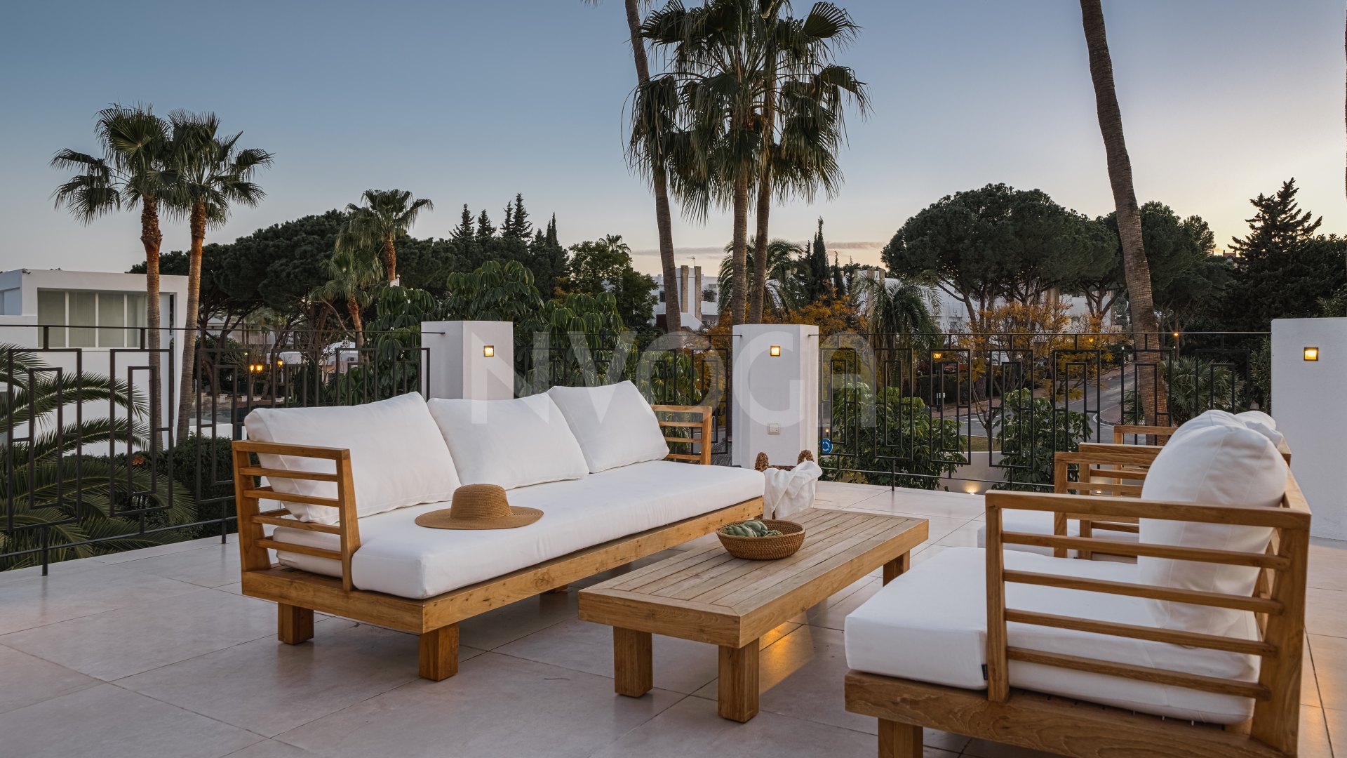 Gorgeous villa recently renovated in the heart of Nueva Andalucía, Marbella