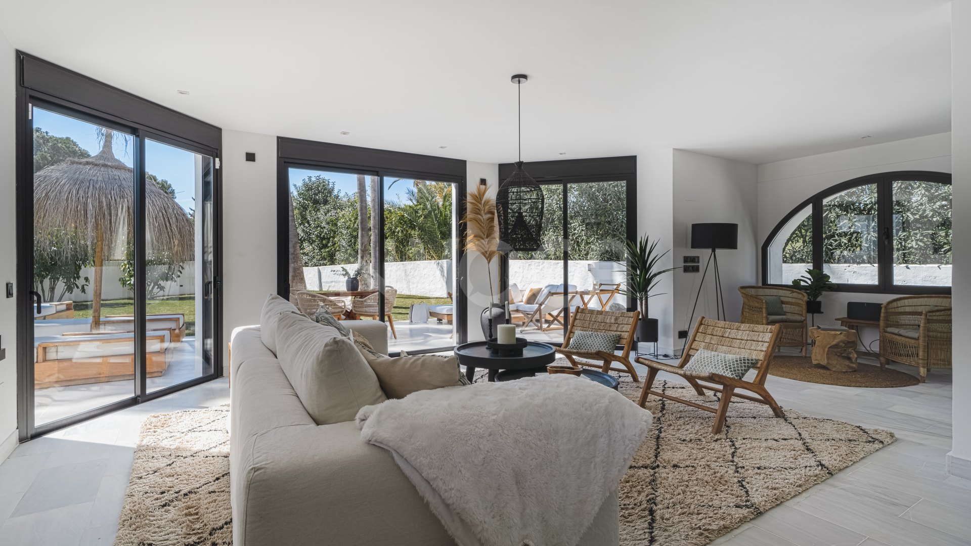 Gorgeous villa recently renovated in the heart of Nueva Andalucía, Marbella