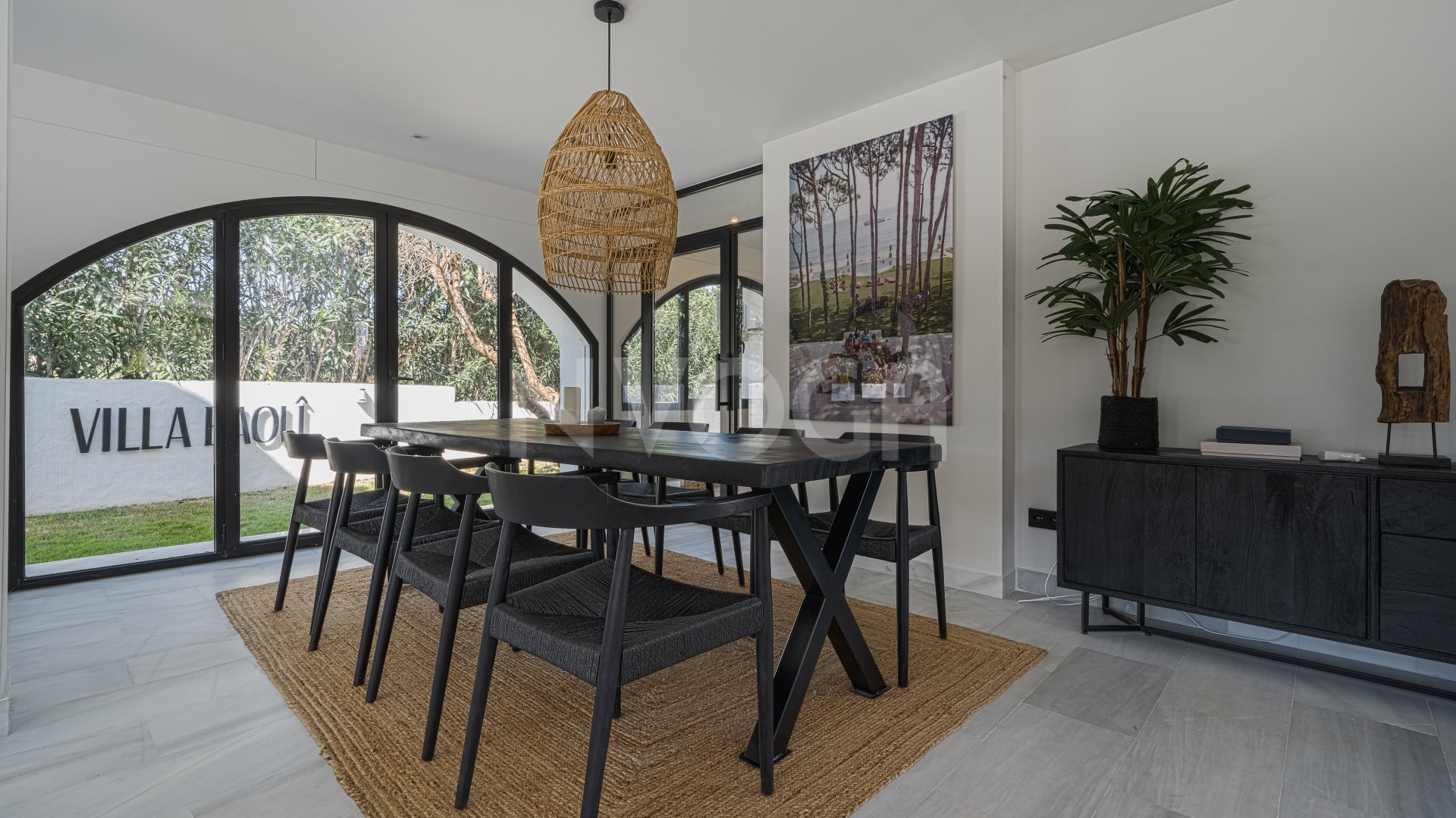 Gorgeous villa recently renovated in the heart of Nueva Andalucía, Marbella
