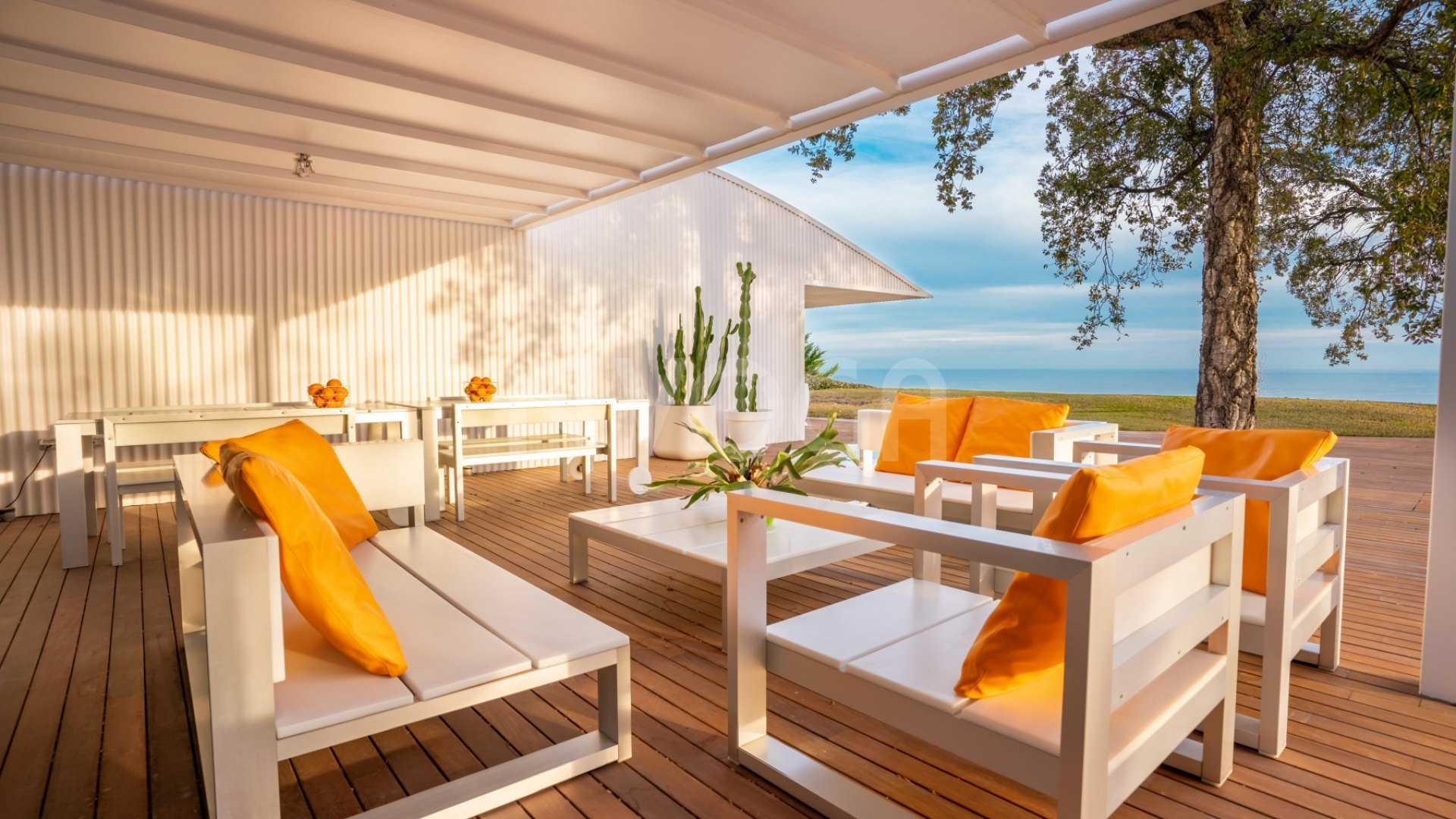 Beautiful 5-bedroom villa with sea views in La Reserva del Higueron, Fuengirola