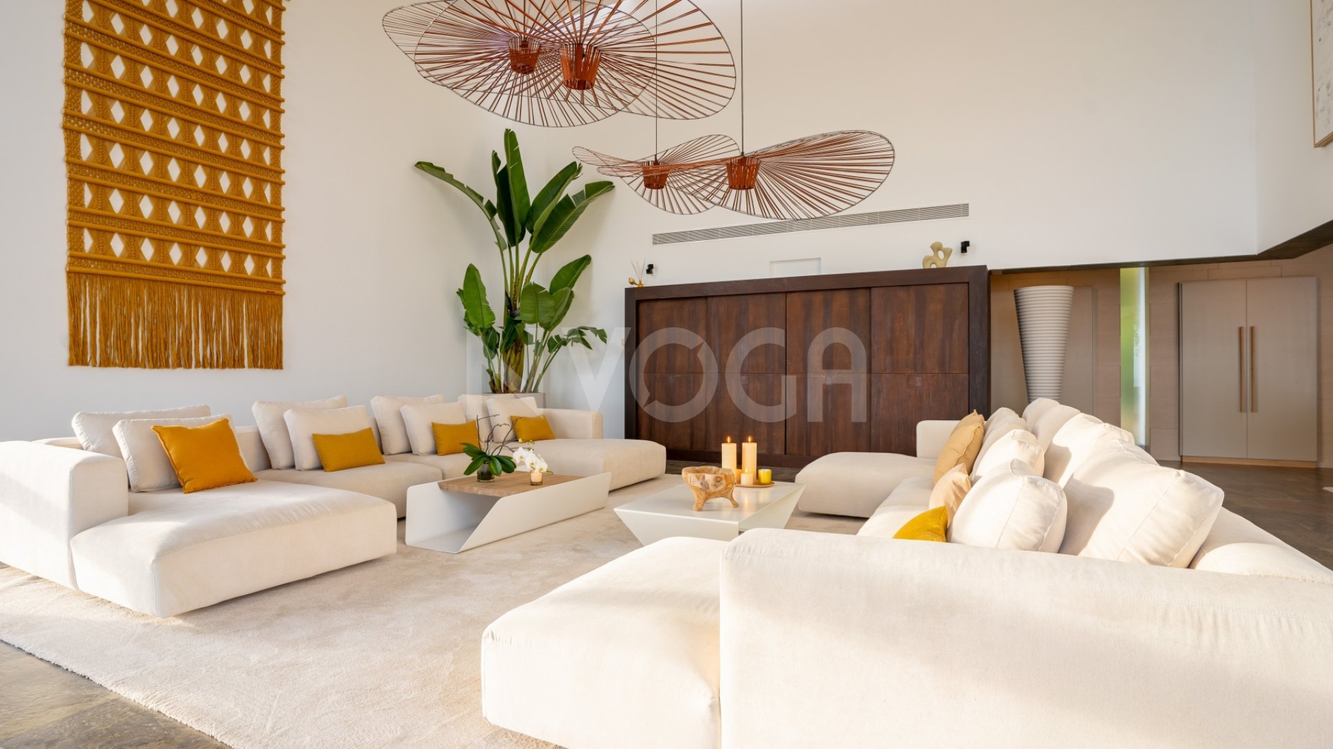 Beautiful 5-bedroom villa with sea views in La Reserva del Higueron, Fuengirola
