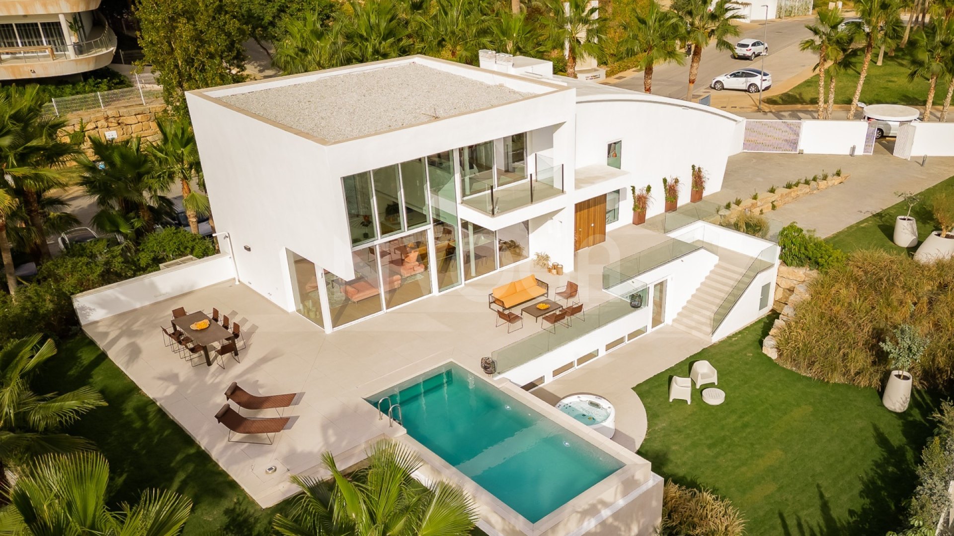 Lujosa villa de 4 habitaciones con vistas a mar en El Higuerón, Fuengirola