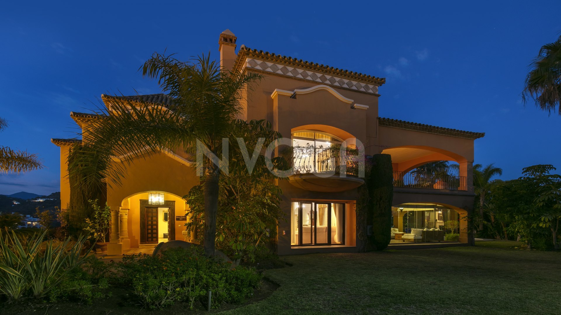 Beautiful villa with sea views in La Quinta, Benahavís