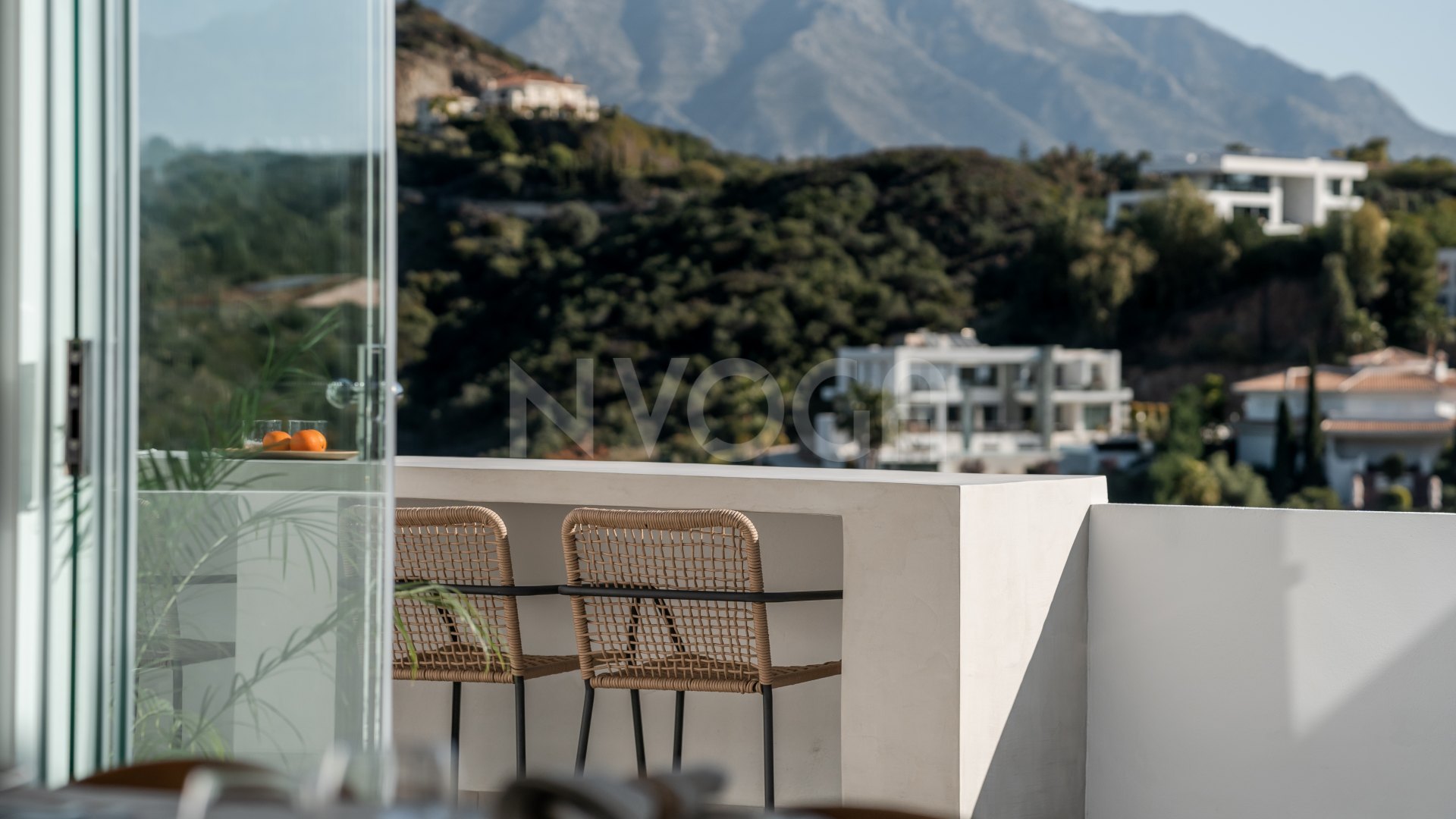 Precioso ático con vistas panorámicas al mar en La Quinta, Benahavís
