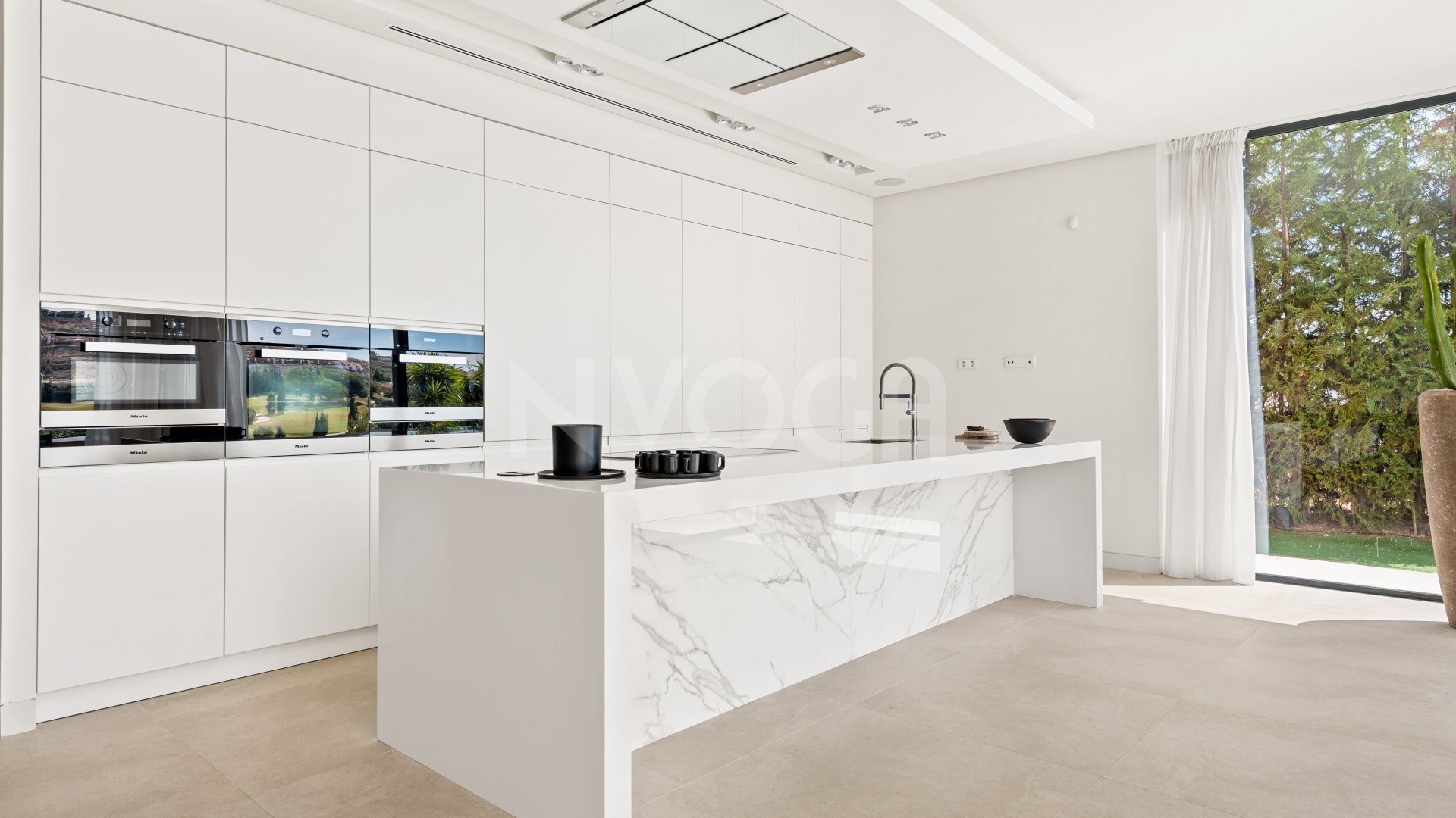 Lujosa villa de estilo contemporáneo en La Alquería, Benahavís