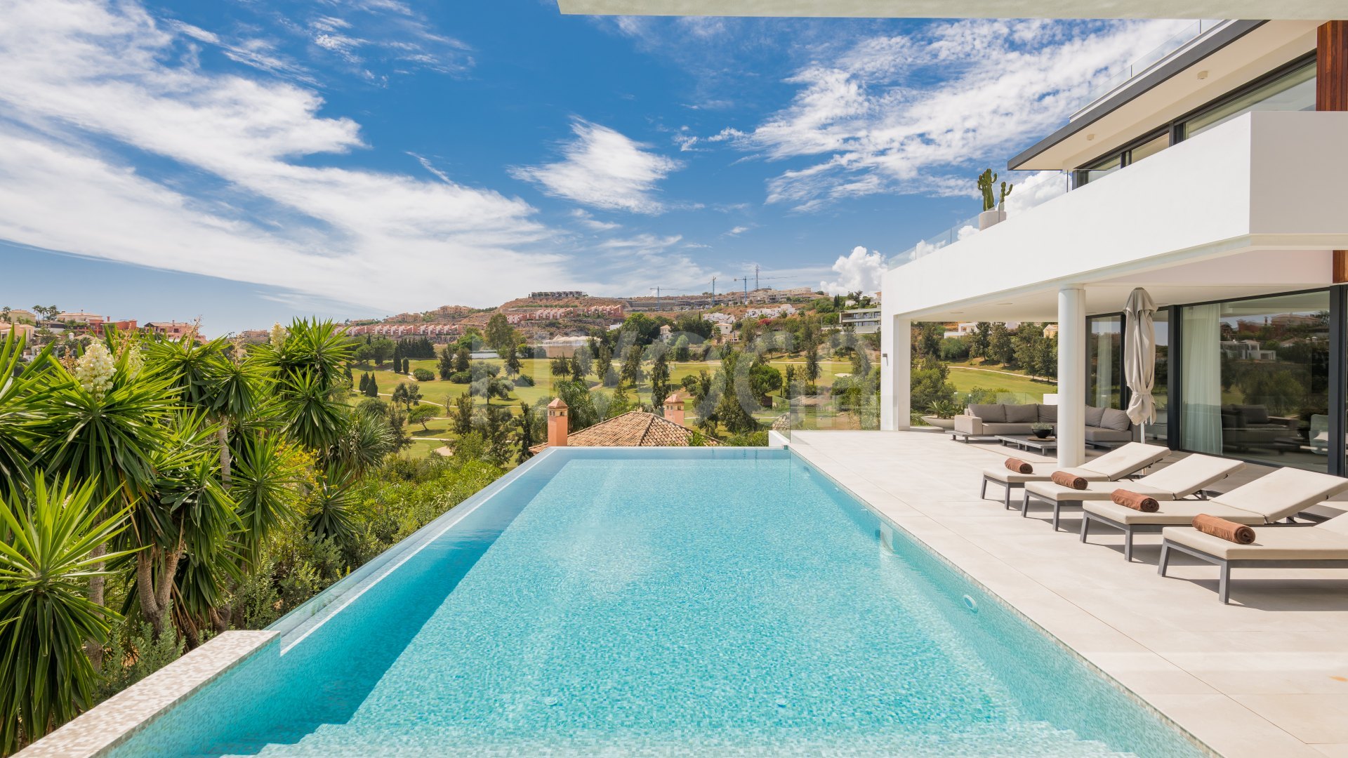 Lujosa villa de estilo contemporáneo en La Alquería, Benahavís