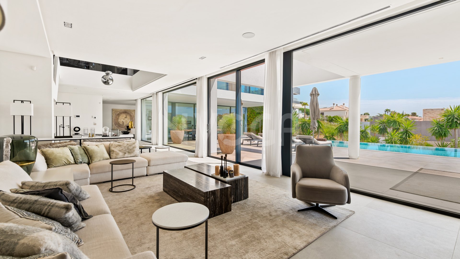 Lujosa villa de estilo contemporáneo en La Alquería, Benahavís