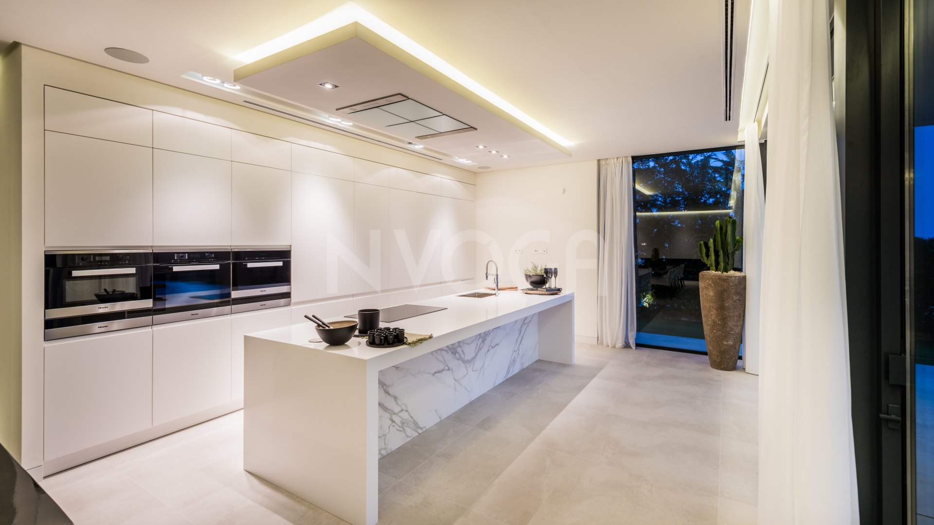 Lujosa villa de estilo contemporáneo en La Alquería, Benahavís