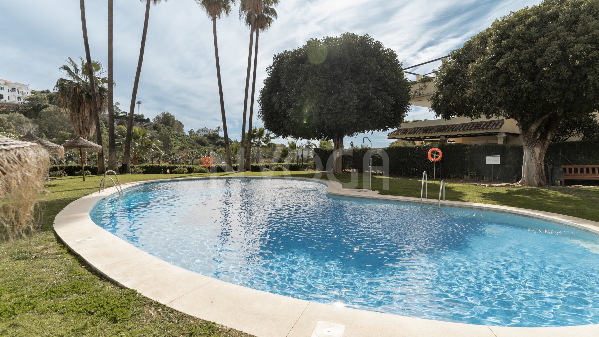 Gorgeous apartment with panoramic sea views in La Quinta, Benahavís