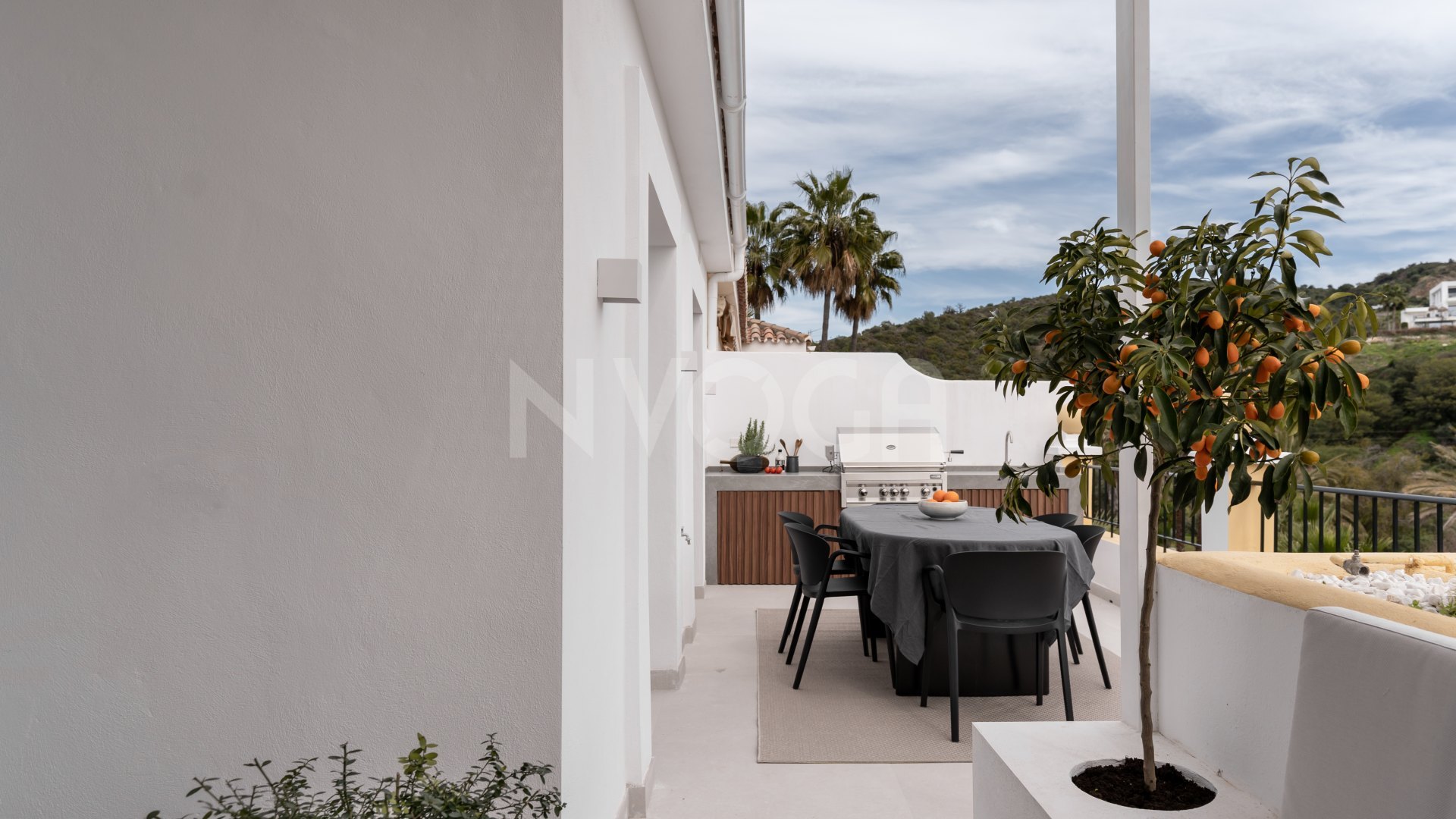 Gorgeous apartment with panoramic sea views in La Quinta, Benahavís