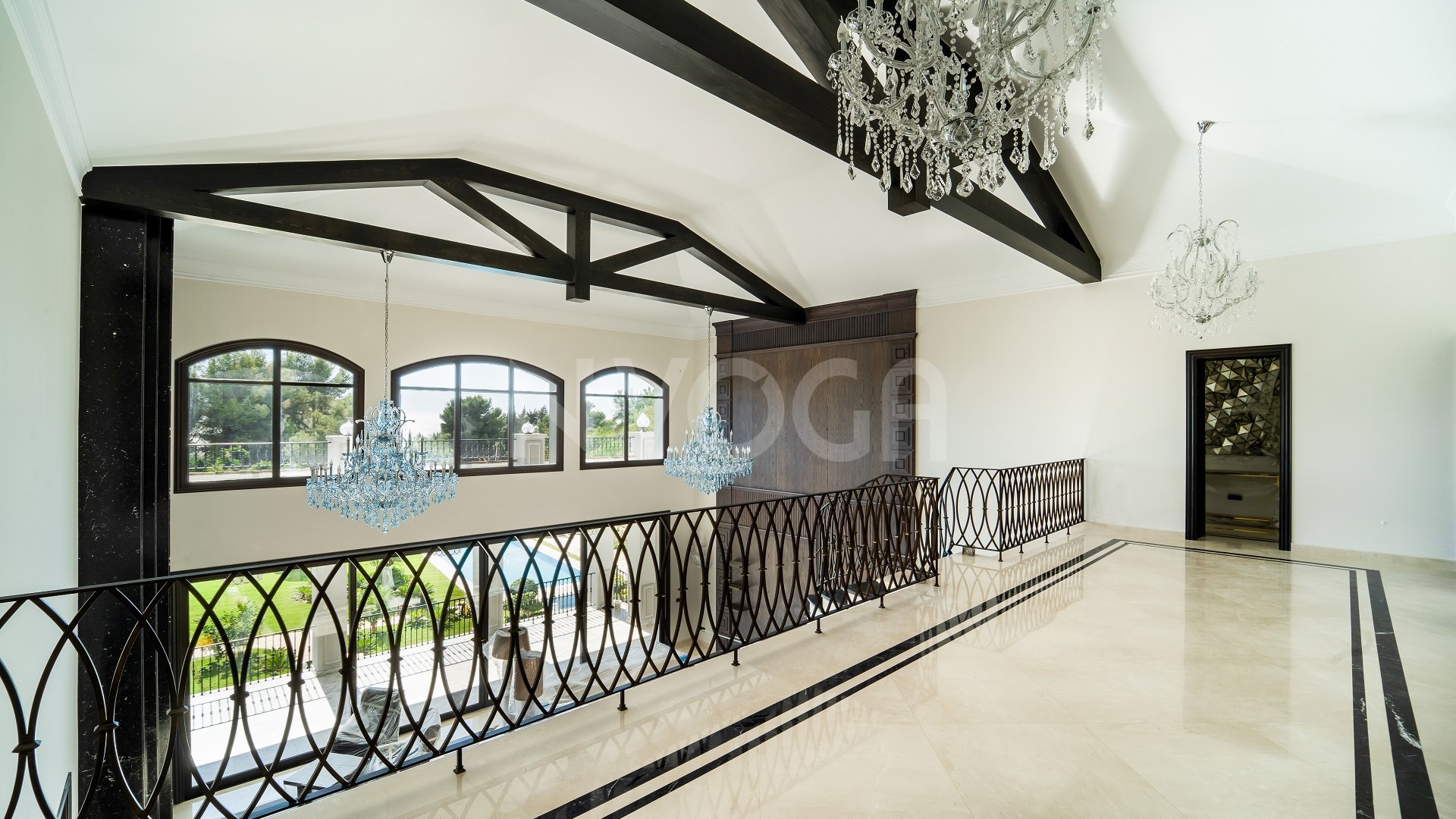 Villa de lujo de 6 dormitorios en la Milla de Oro de Marbella