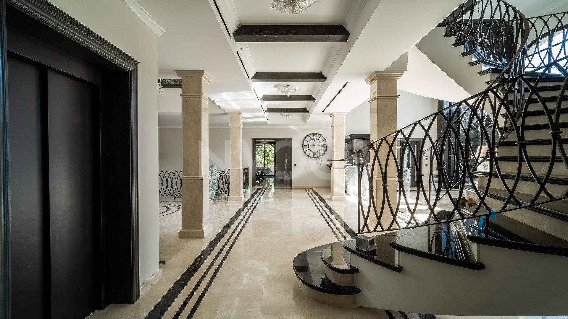 Villa de lujo de 6 dormitorios en la Milla de Oro de Marbella