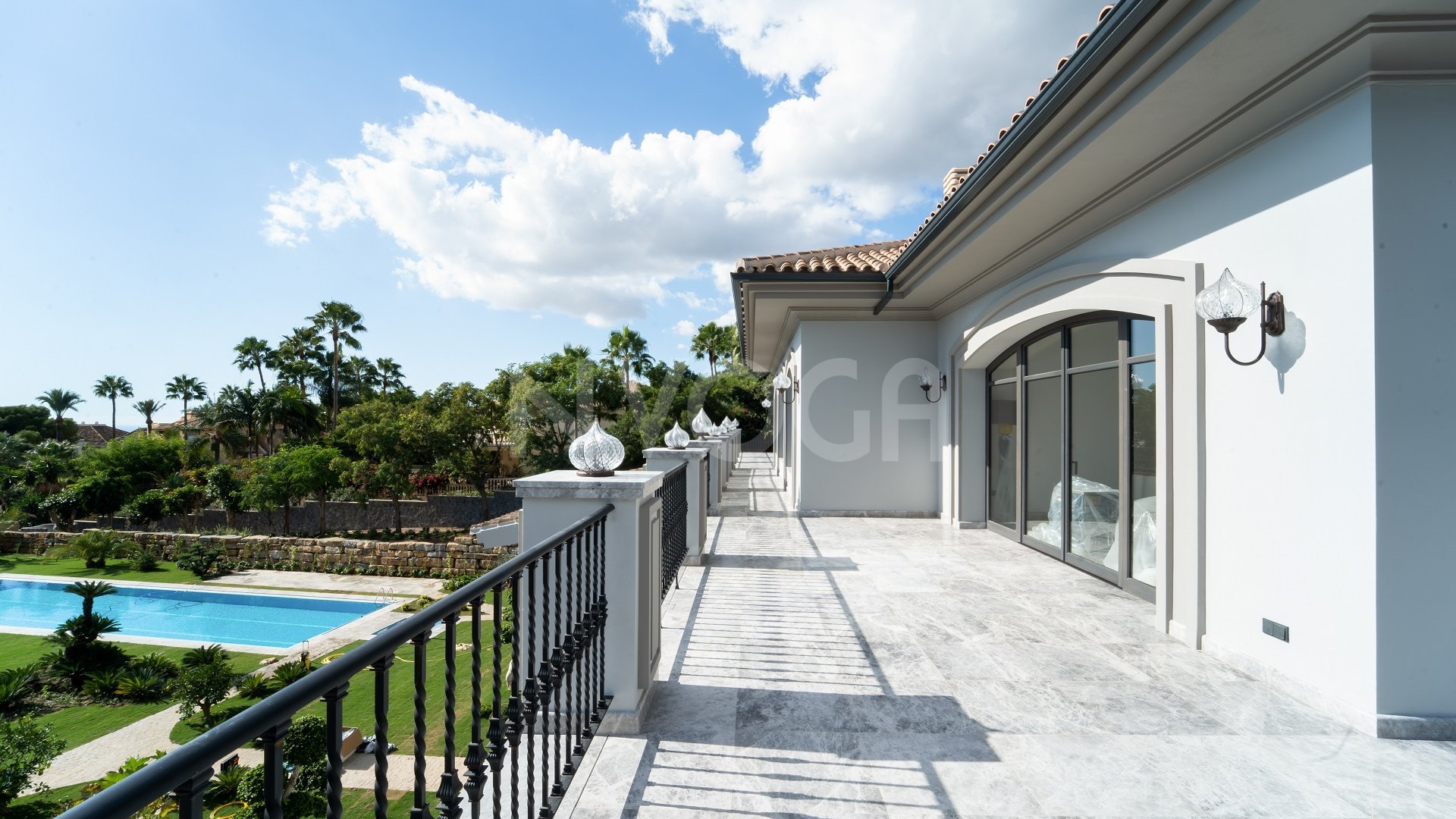 Villa de lujo de 6 dormitorios en la Milla de Oro de Marbella