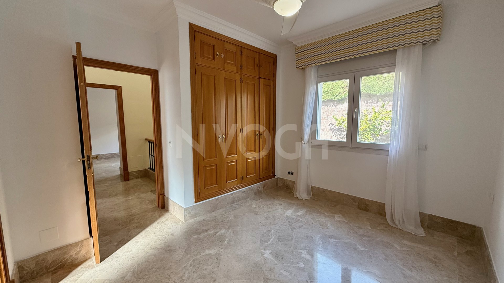 Spectacular Townhouse in Santa Clara Golf - Marbella East, Ready to move in!