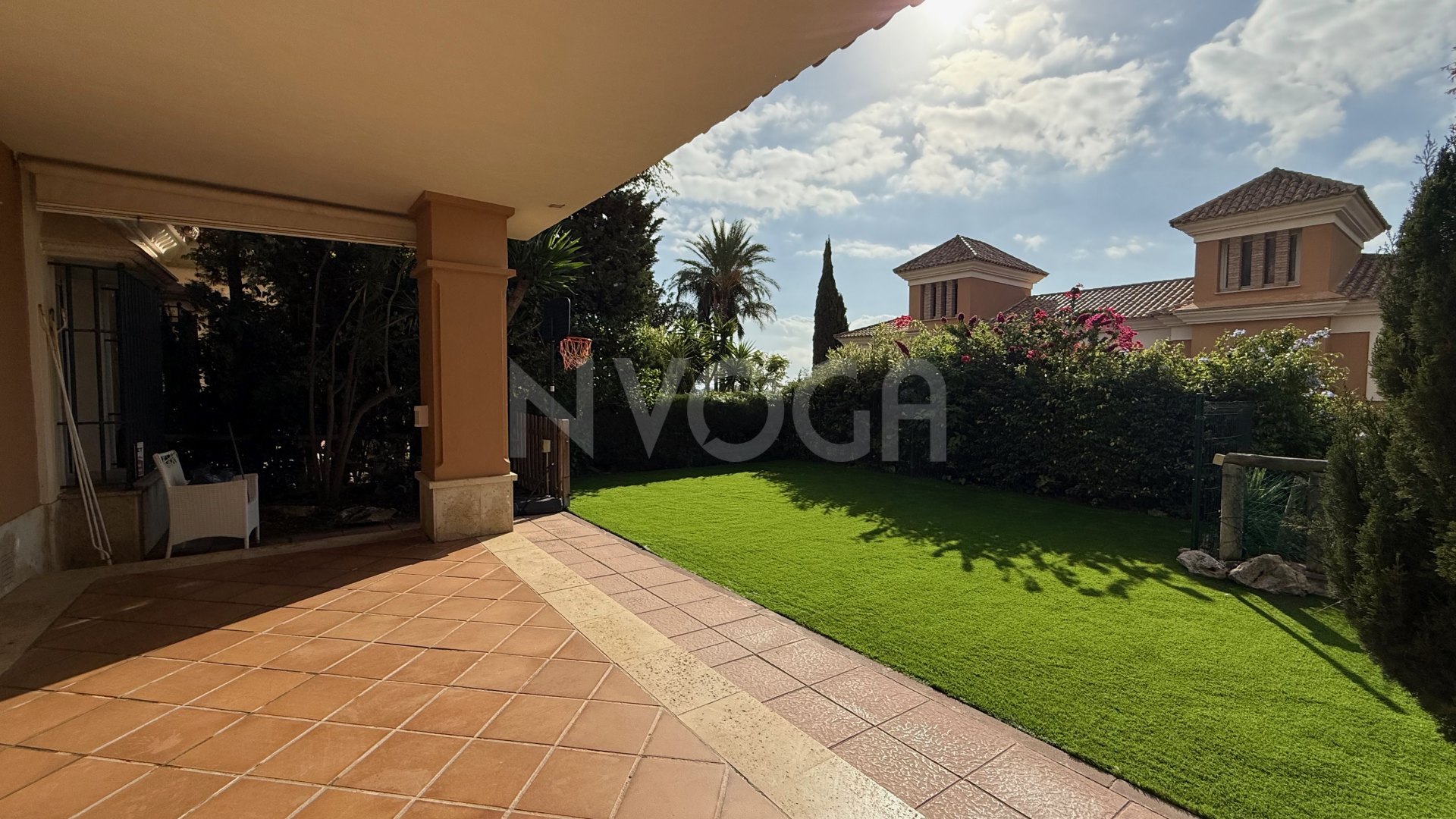 Spectacular Townhouse in Santa Clara Golf - Marbella East, Ready to move in!