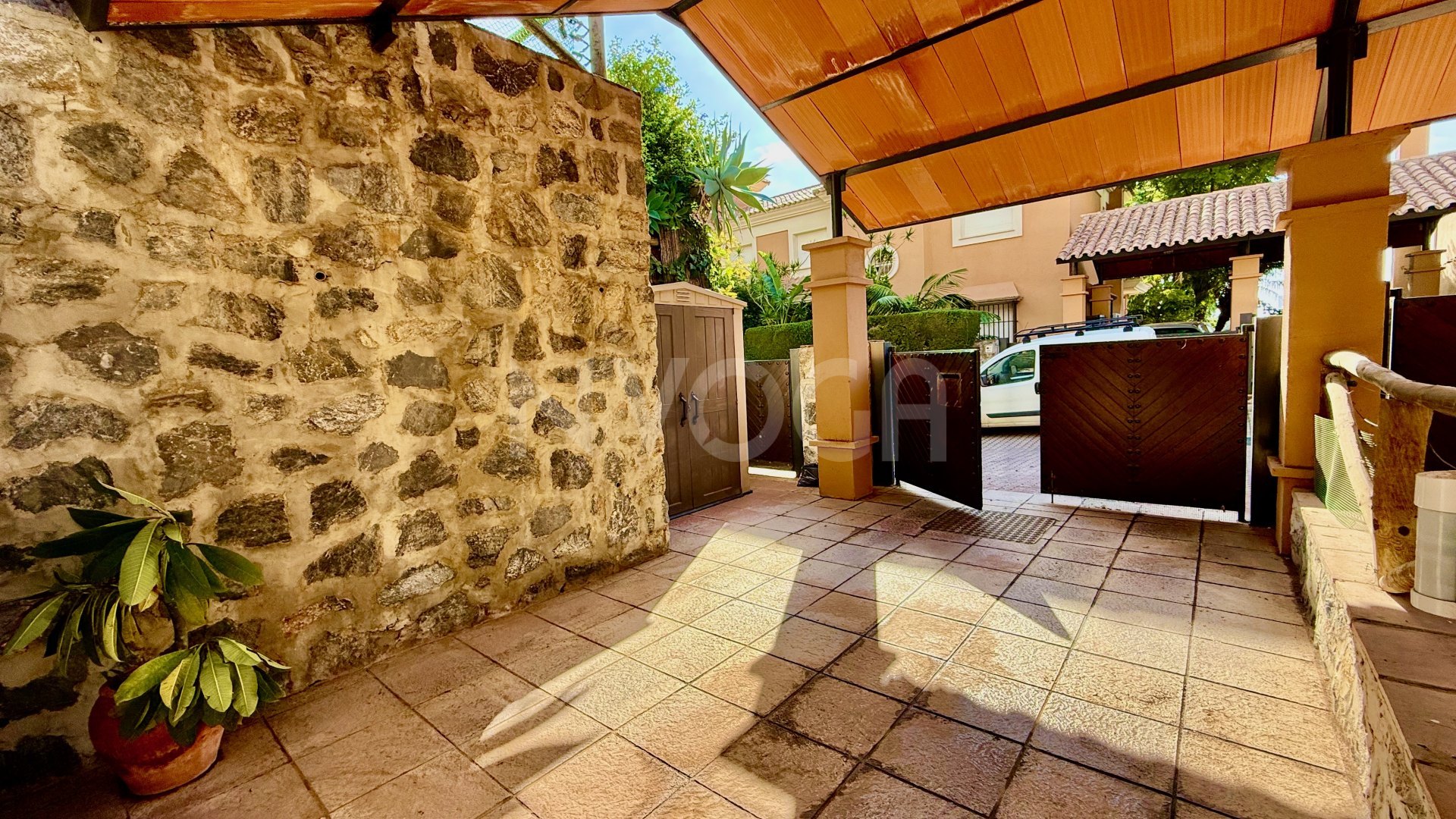 Spectacular Townhouse in Santa Clara Golf - Marbella East, Ready to move in!