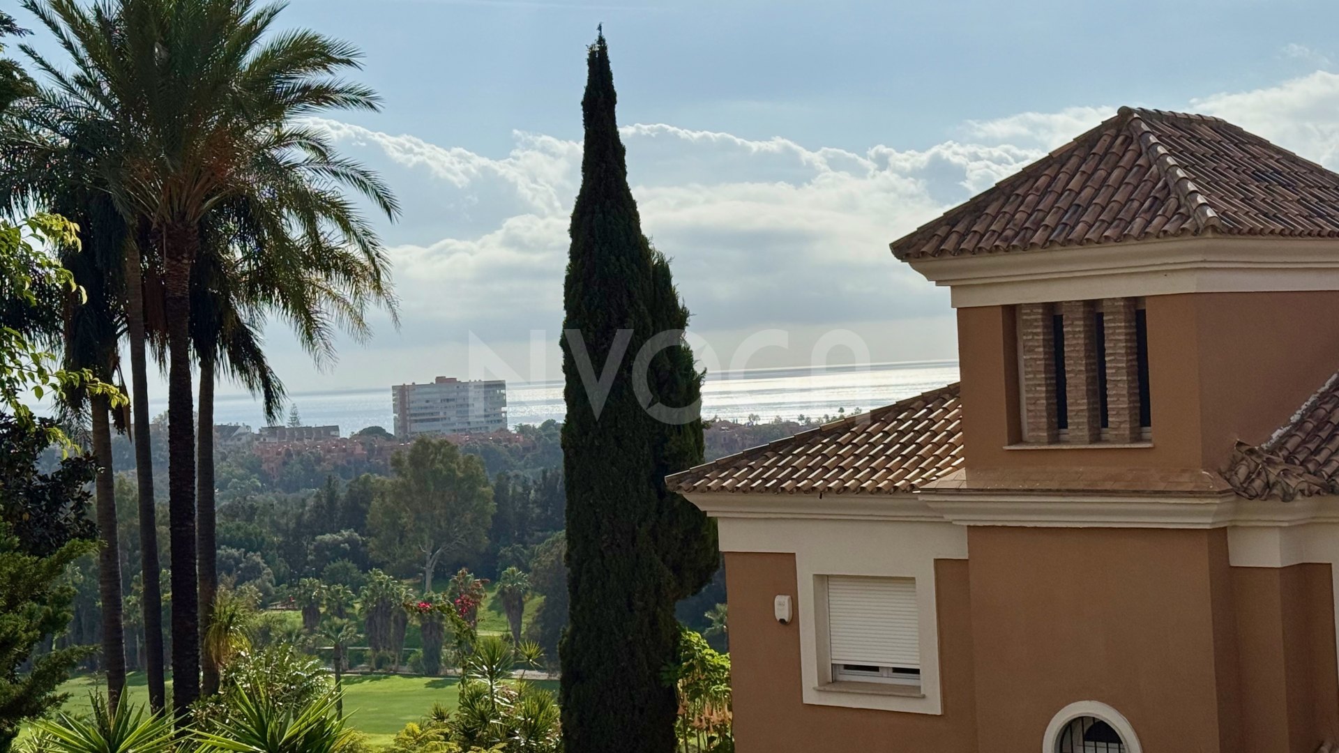 Spectacular Townhouse in Santa Clara Golf - Marbella East, Ready to move in!